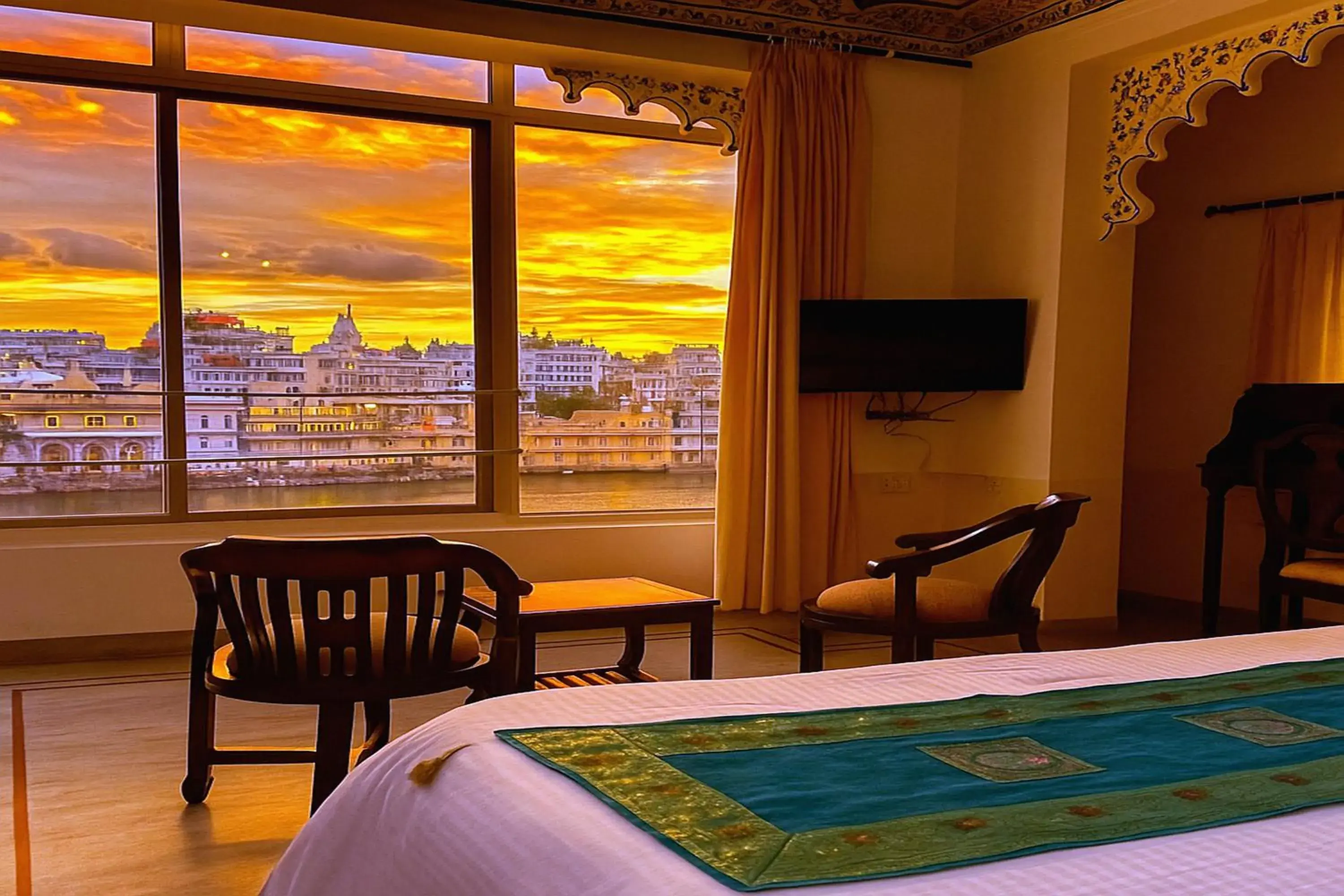 THAMLA HAVELI - Heritage Lake View Hotel THAMLA HAVELI - Heritage Lake View Hotel