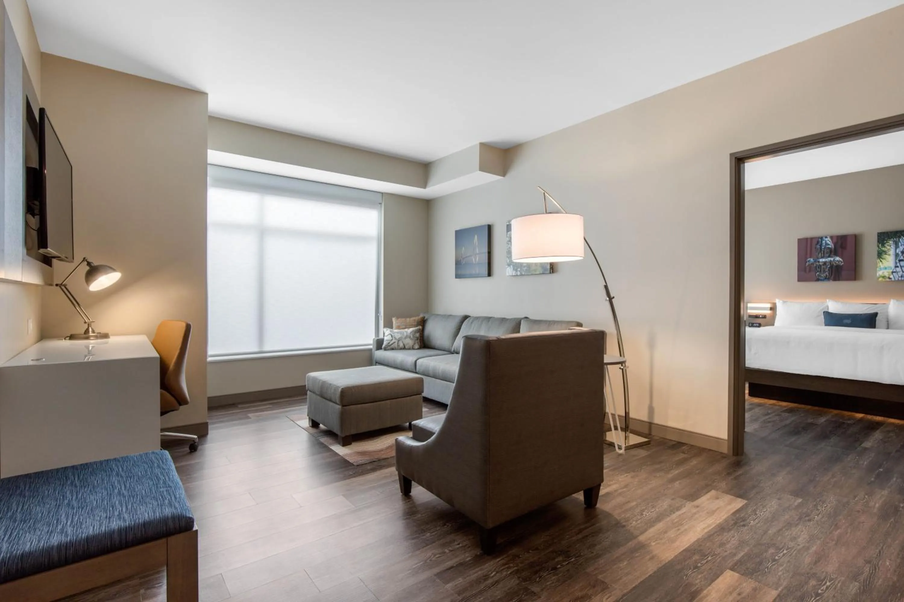 Living room, Bed in Cambria Hotel Mount Pleasant - Charleston