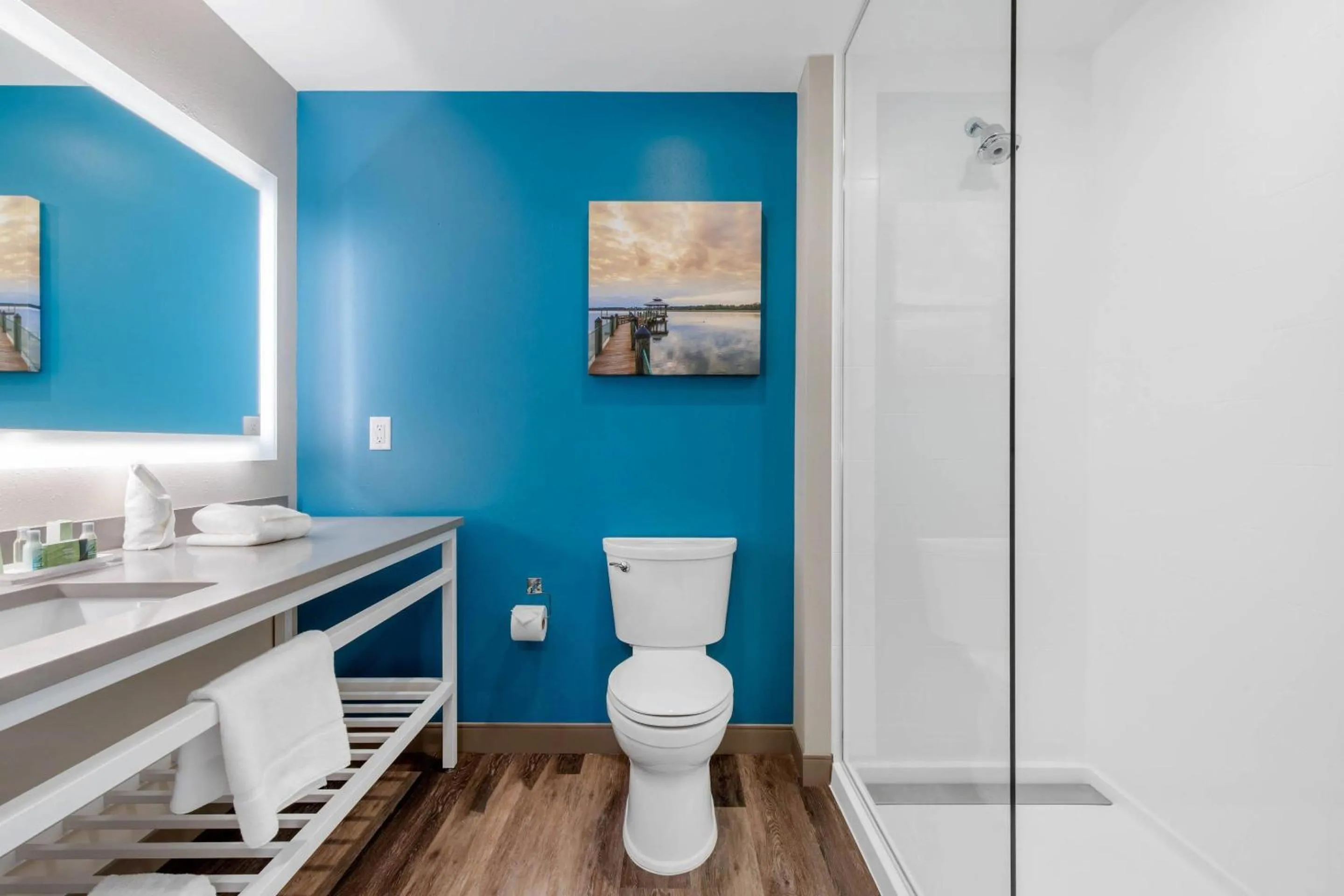 Bedroom in Cambria Hotel Mount Pleasant - Charleston