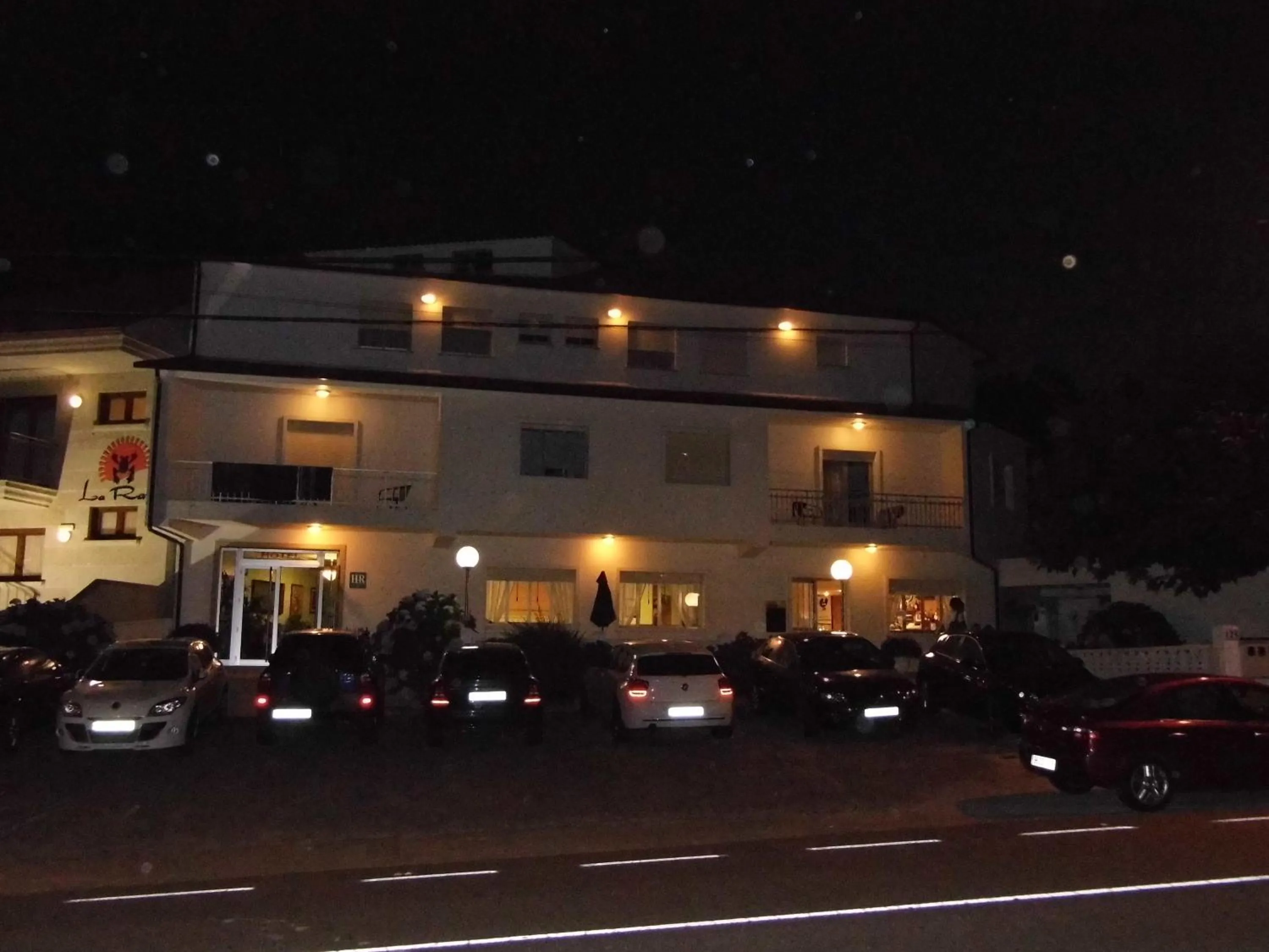 Facade/entrance in Hotel Arboleda