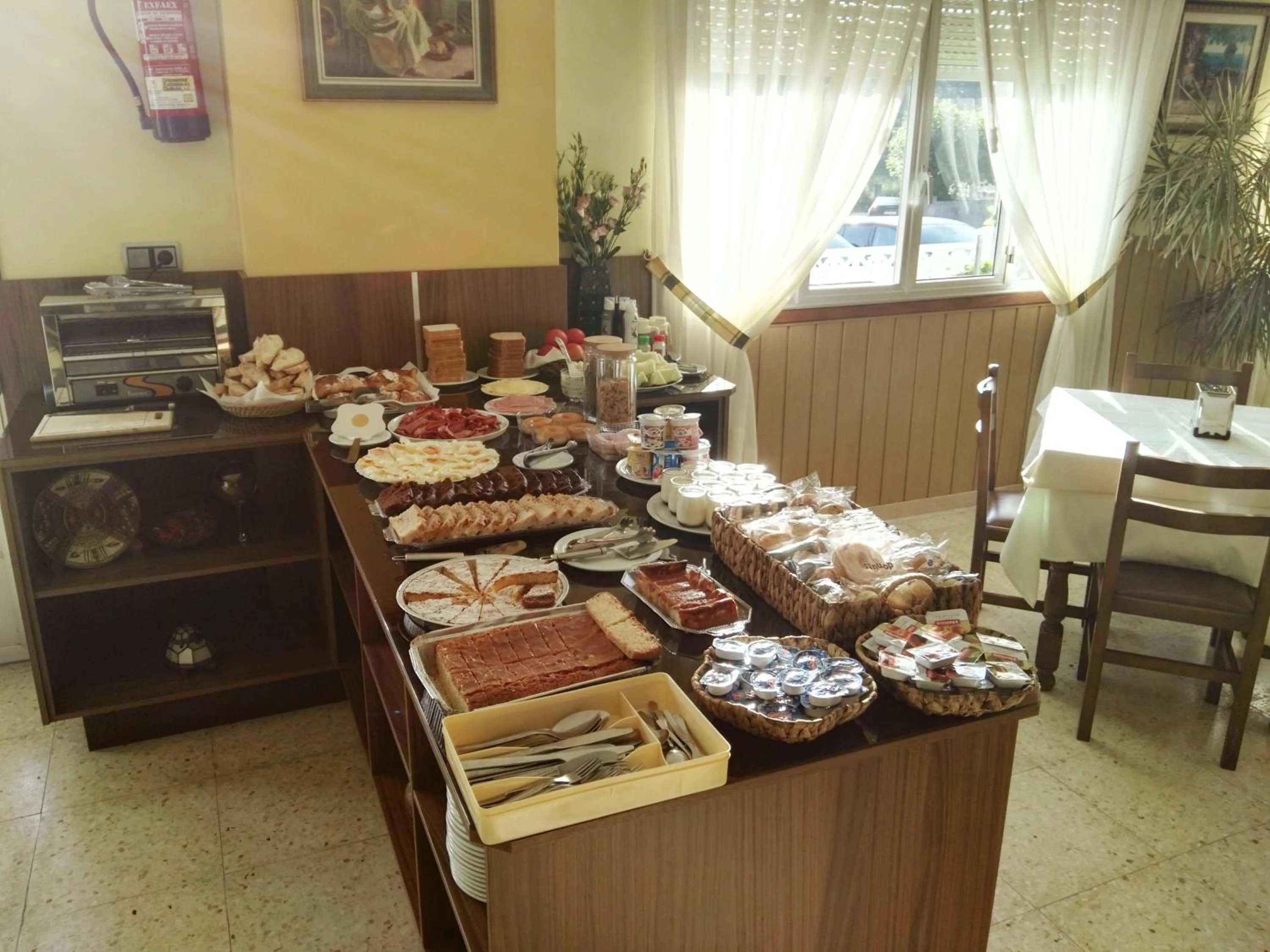 Buffet breakfast in Hotel Arboleda