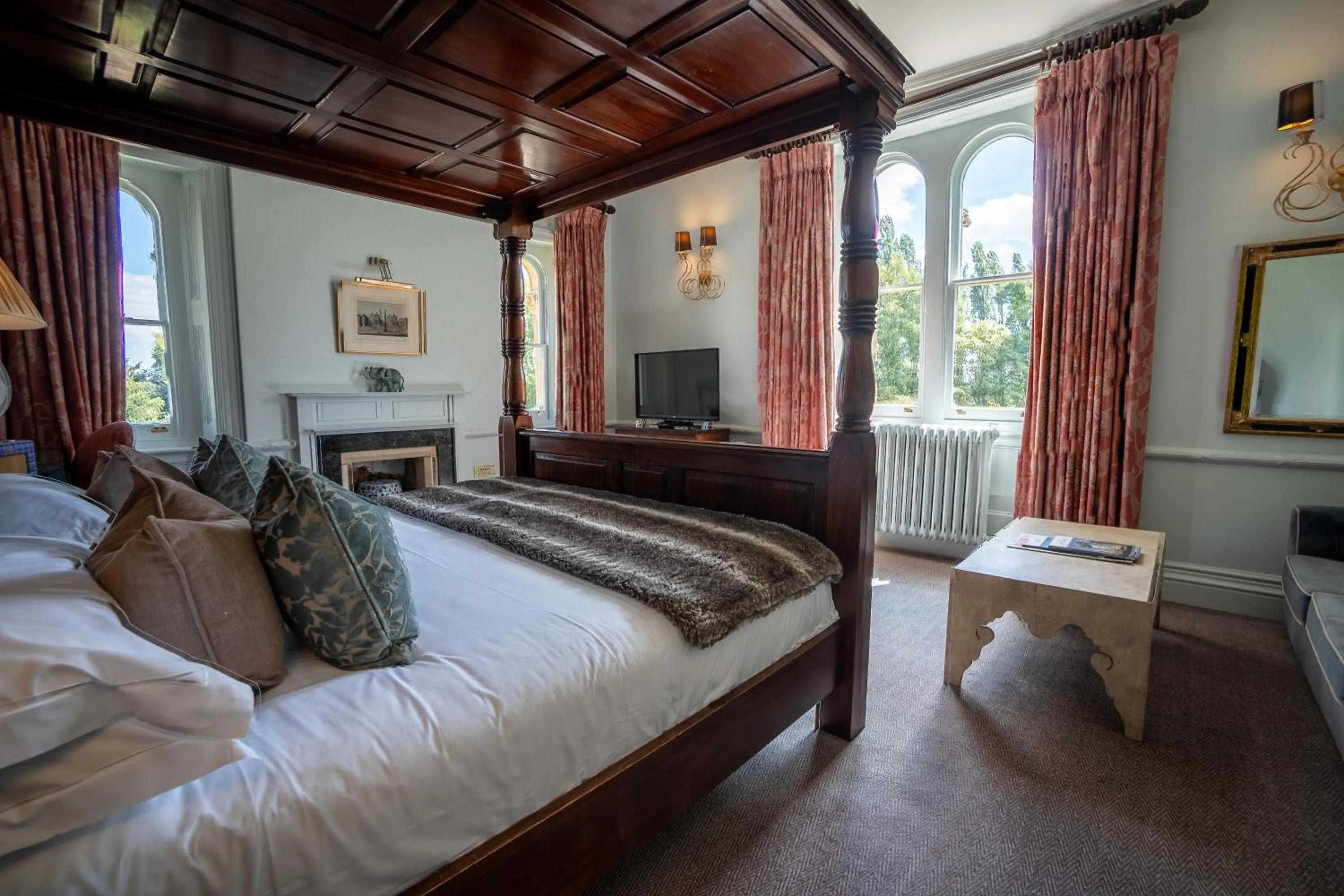 Bed in Beechfield House