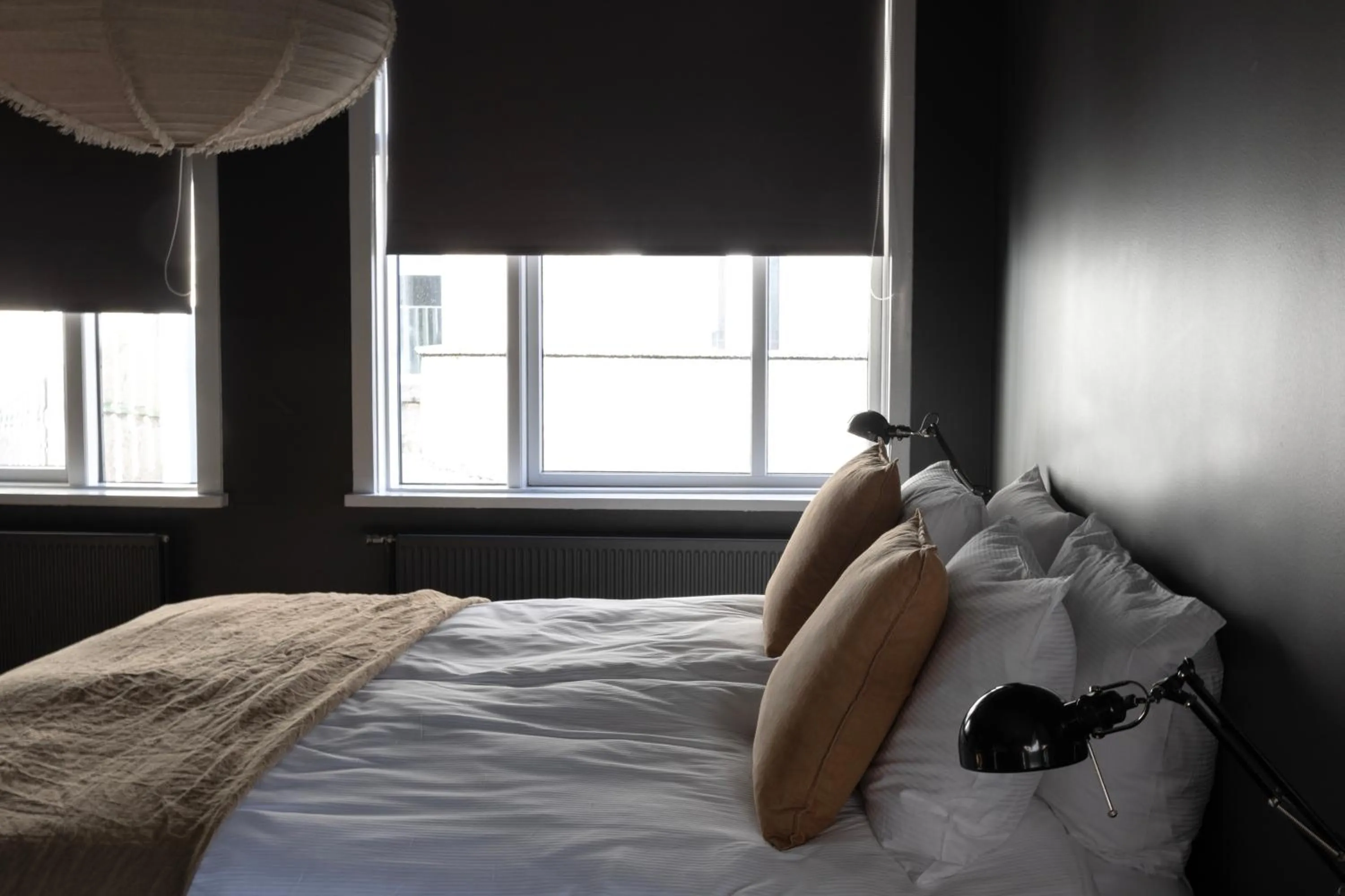 Bed in Rey Apartments