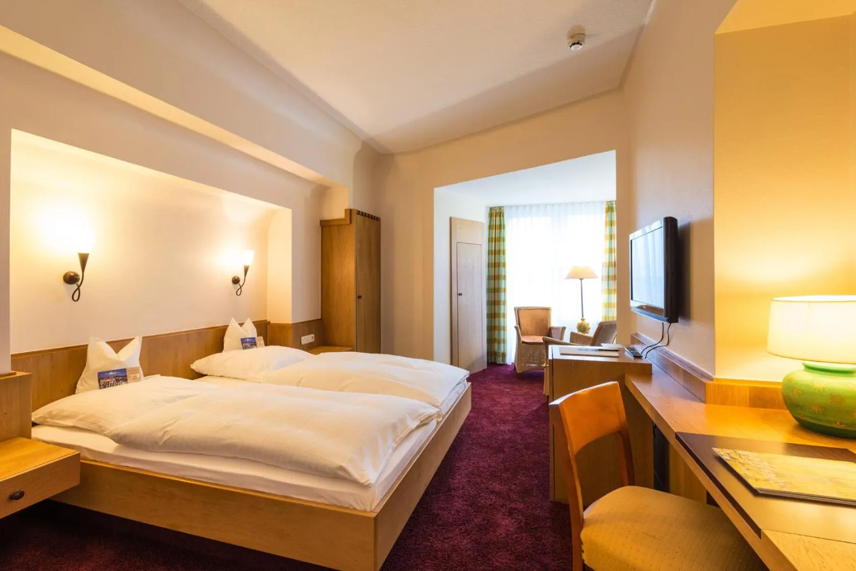 Photo of the whole room, Bed in Hotel Heinz