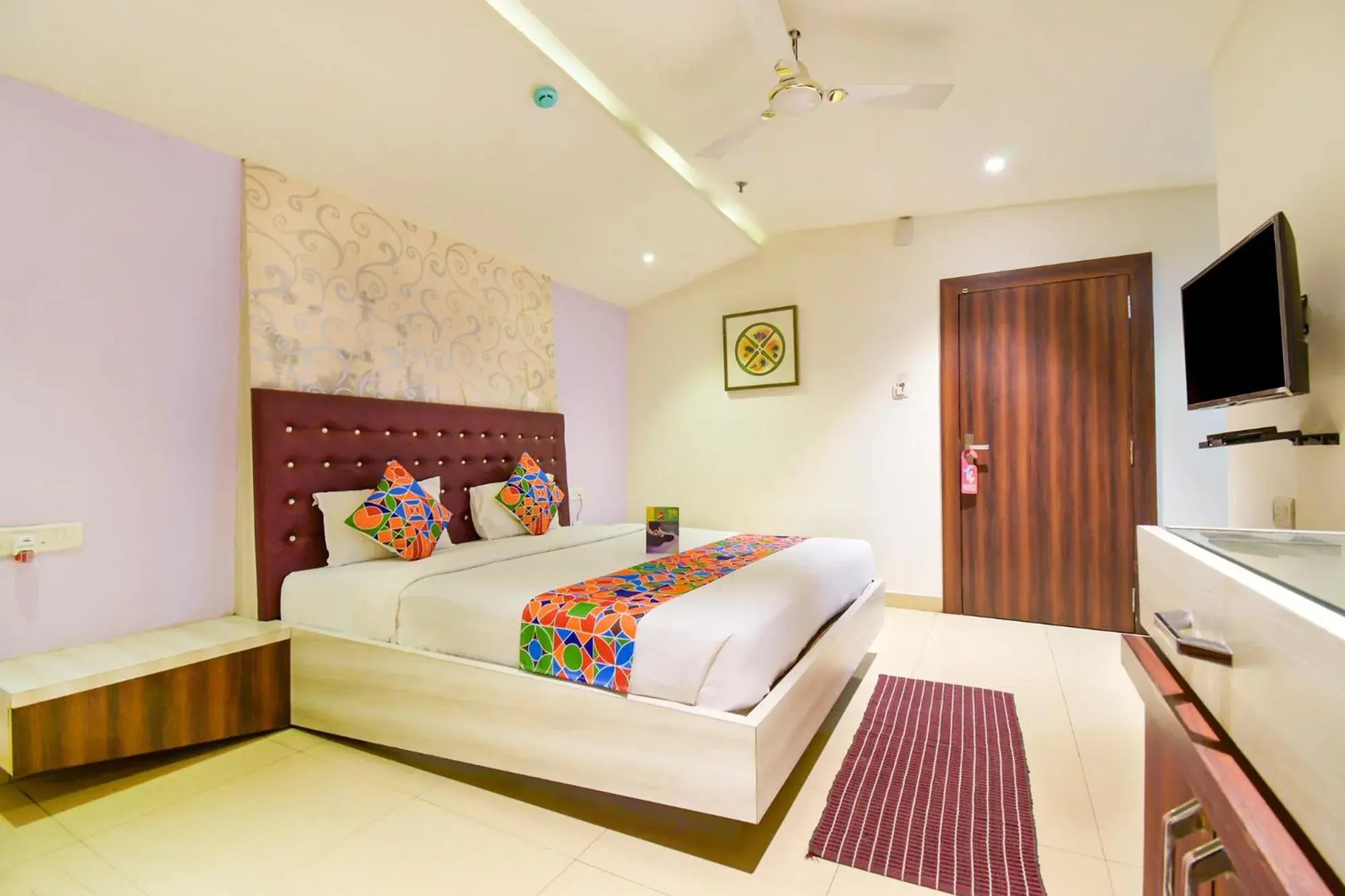 (Sanitized) Deluxe Room - single occupancy in FabHotel Pentagon Next - Bhubaneswar Railway Station (Sanitized) Deluxe Room - single occupancy in FabHotel Pentagon Next - Bhubaneswar Railway Station