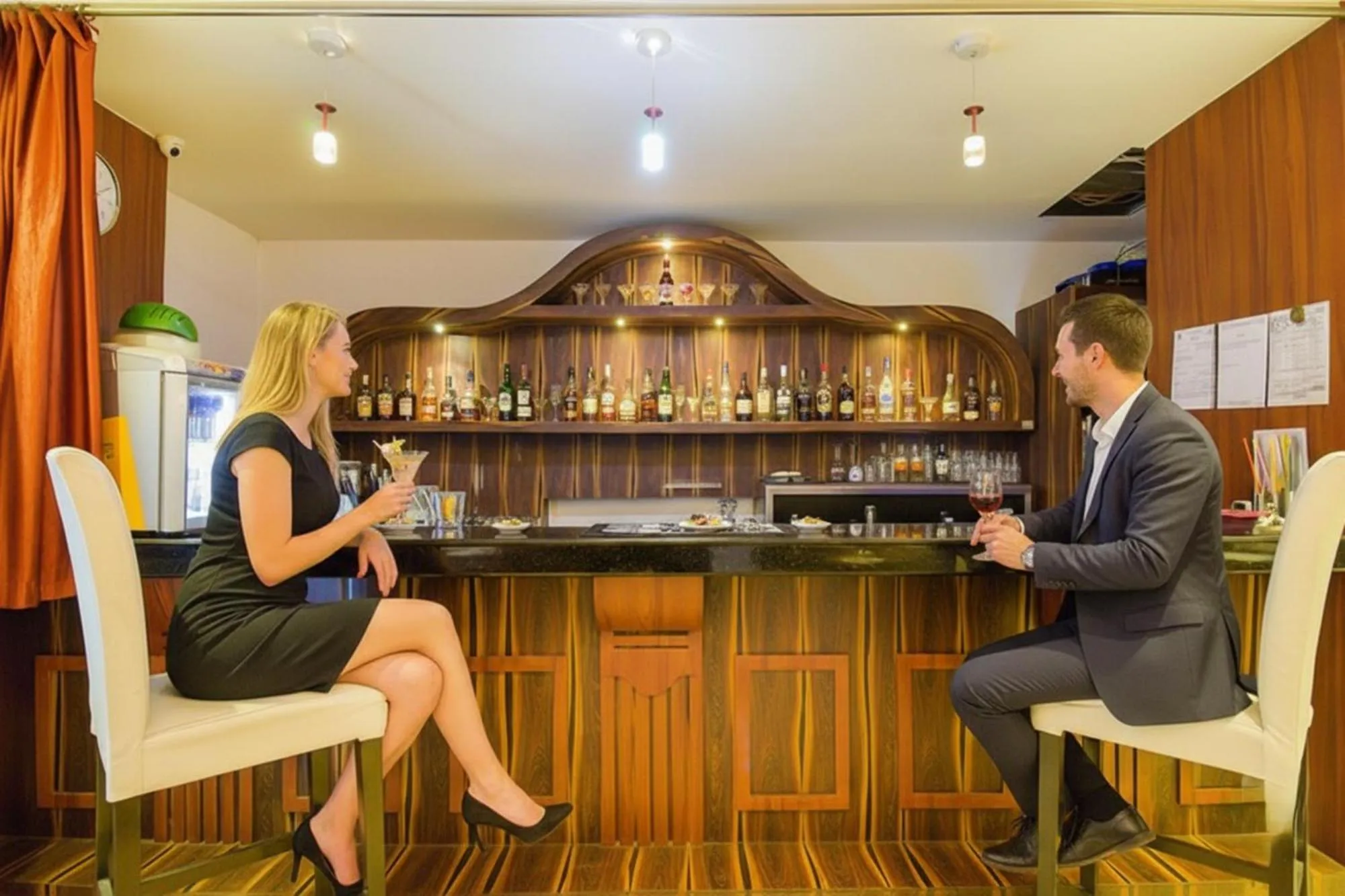 Lounge or bar in FabHotel Pentagon Next - Bhubaneswar Railway Station