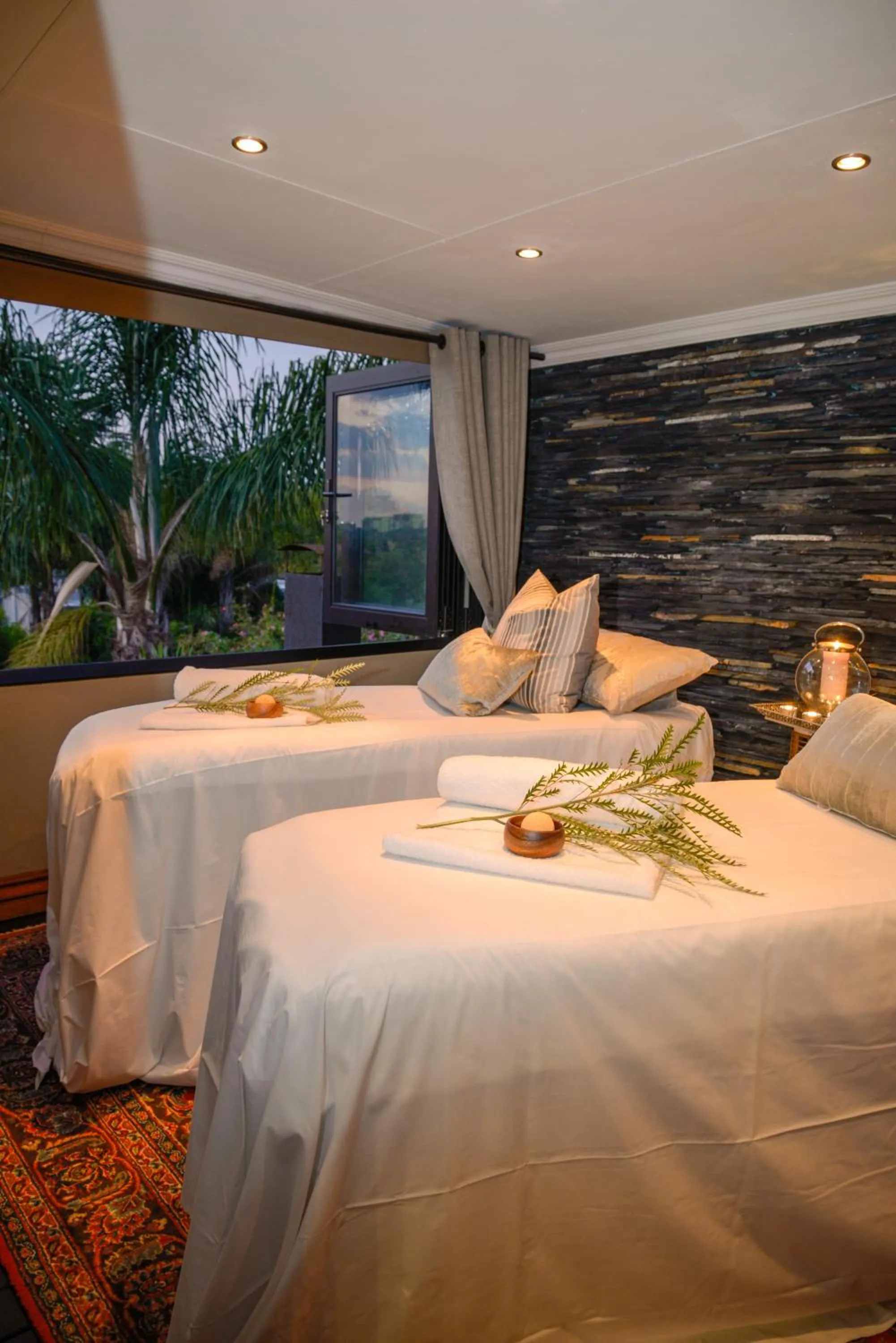 Massage, Bed in The Residence