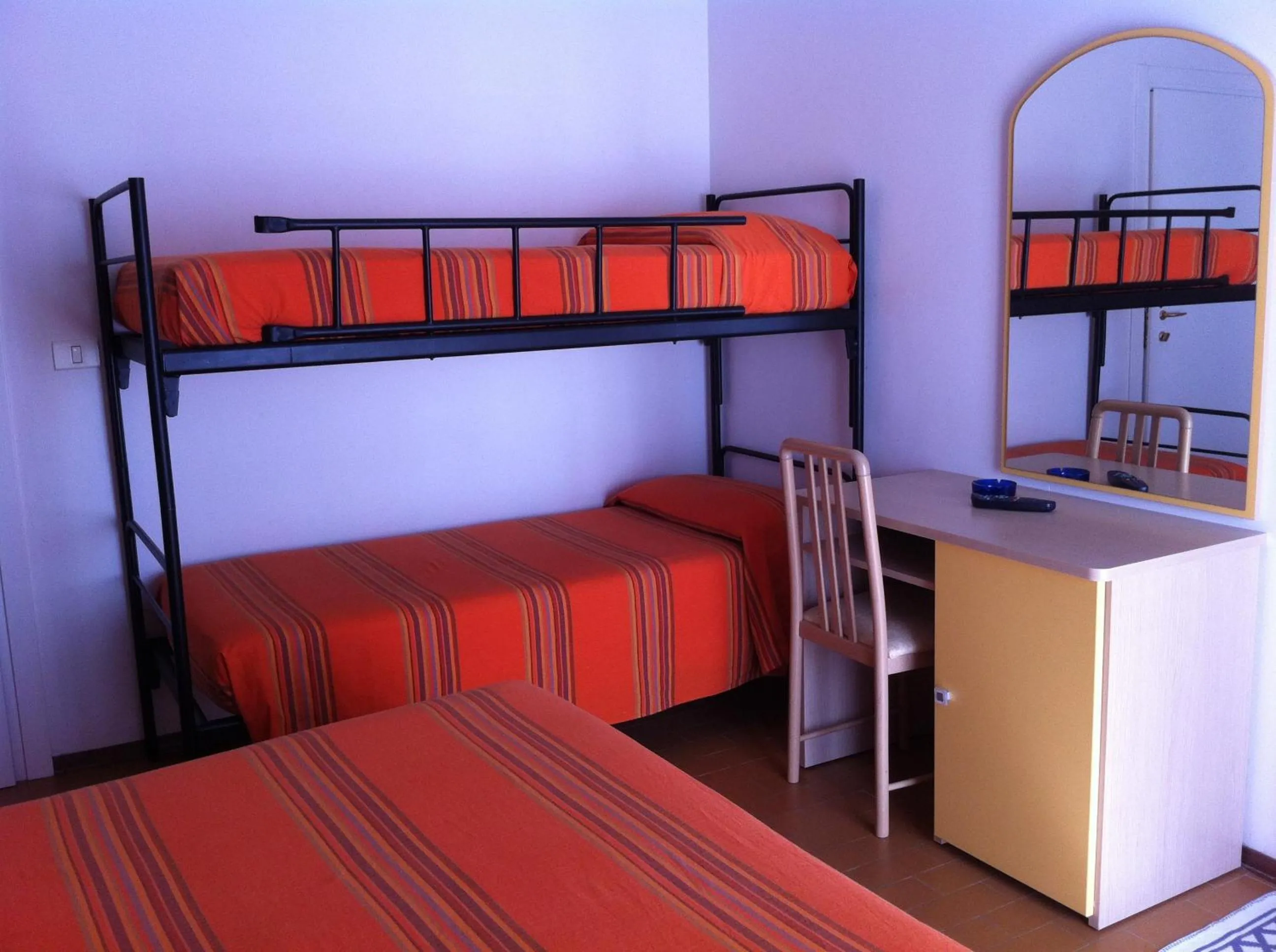 bunk bed, Bed in Hotel Viking