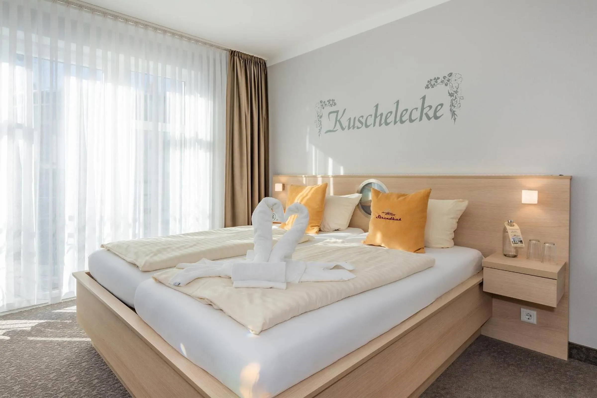 Bed in Aparthotel Strandhus