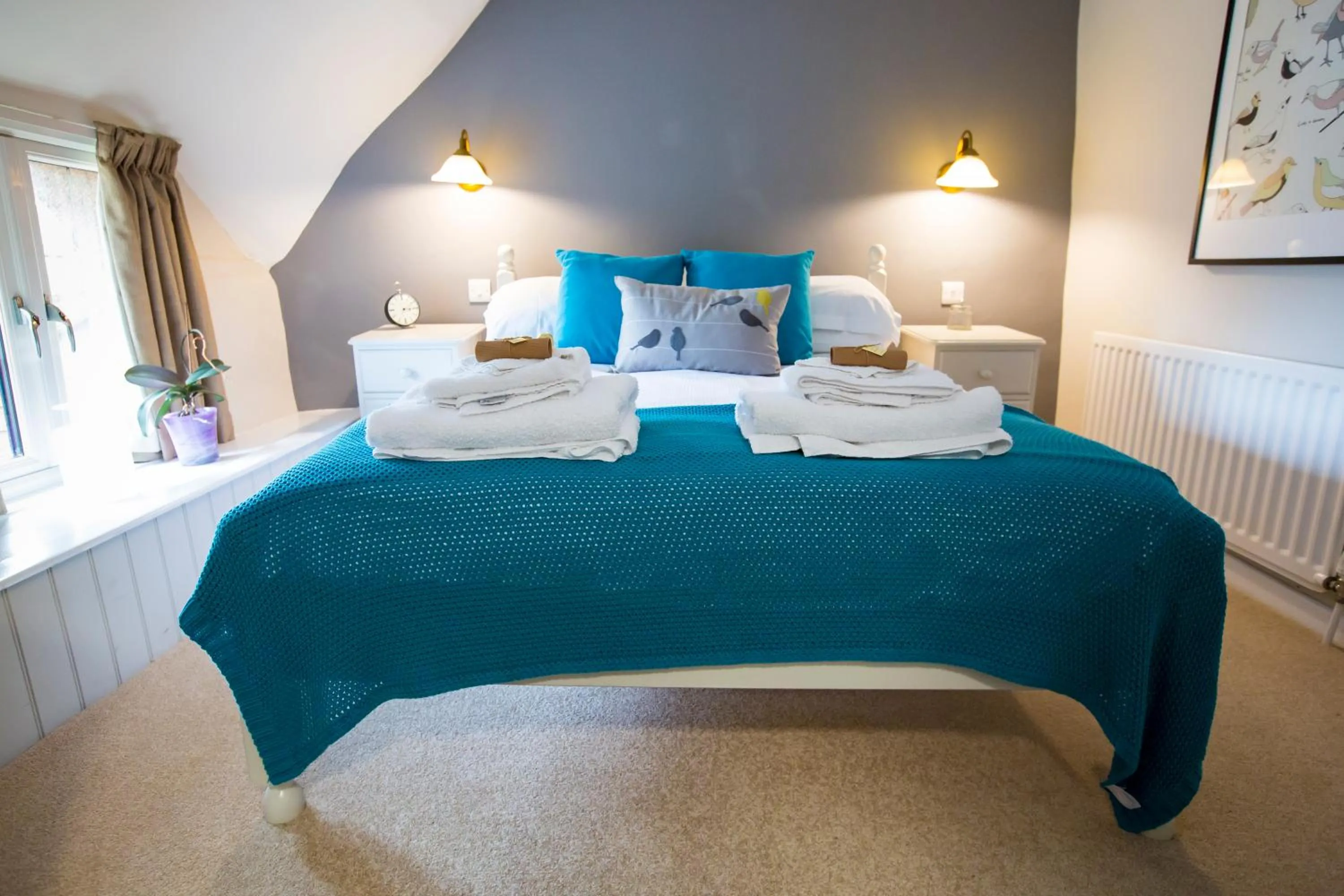 Day, Bed in The Anvil Inn