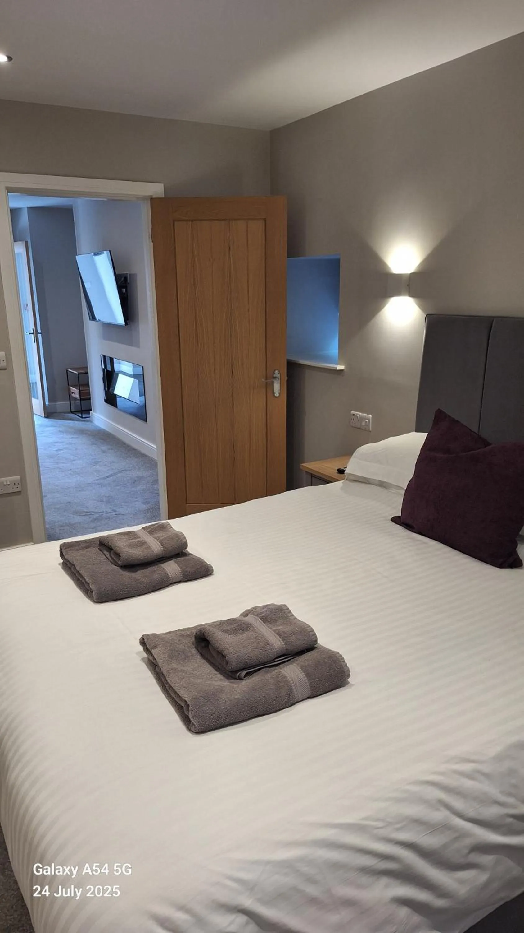 Bed in Ferndale Lodge