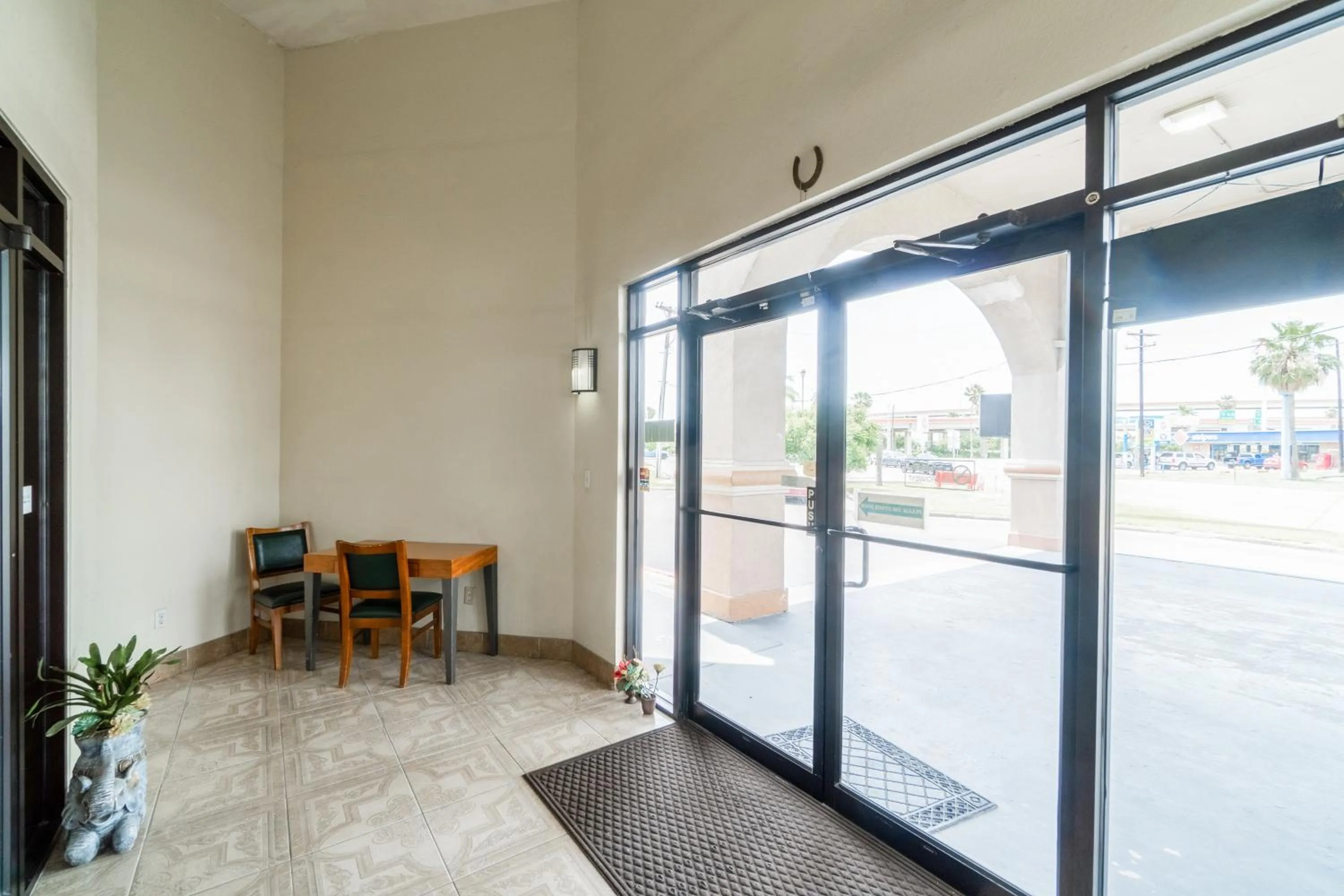 Lobby or reception in Lone Star Inn & Suites by OYO Harlingen TX