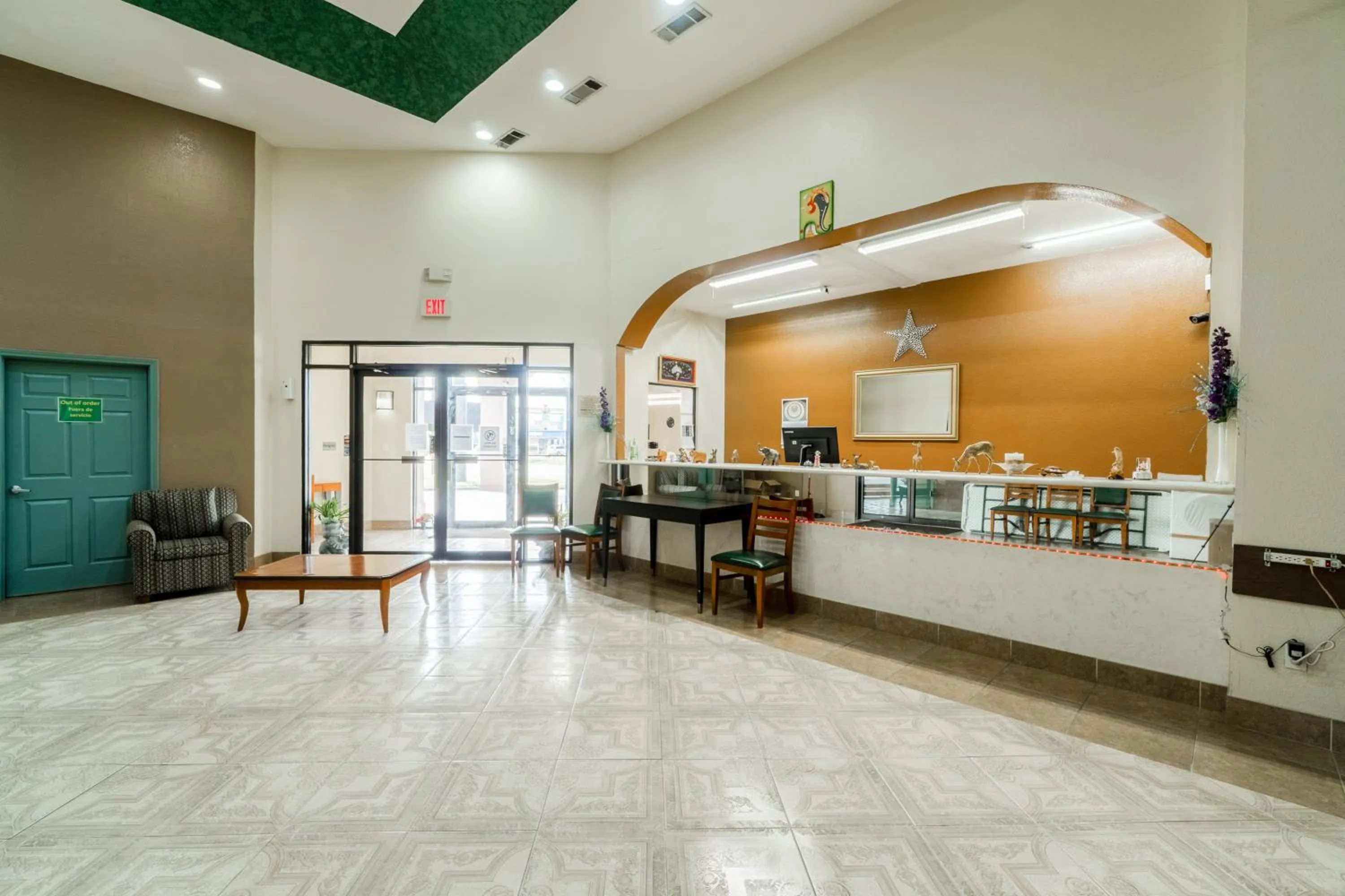 Lobby or reception in Lone Star Inn & Suites by OYO Harlingen TX