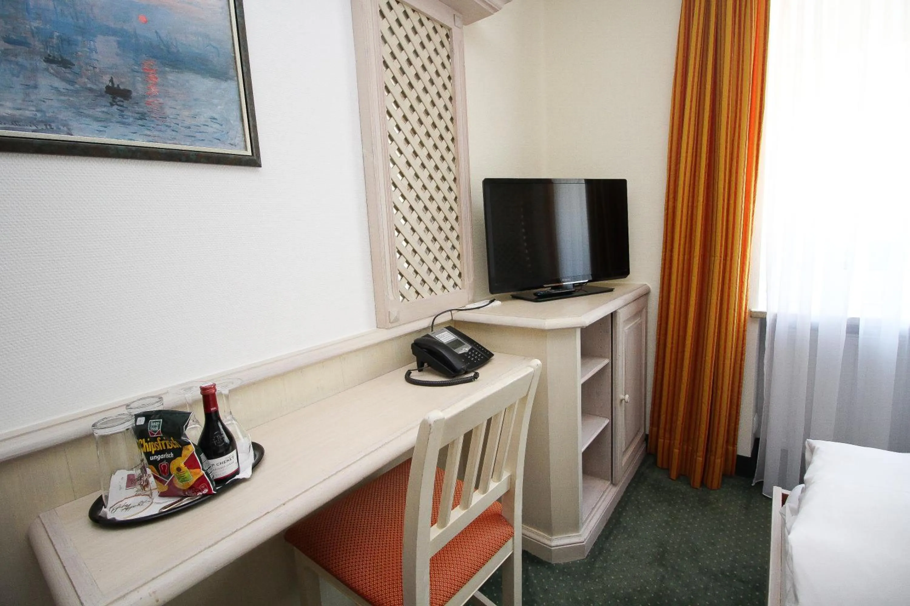 Bedroom in Hotel Leopold