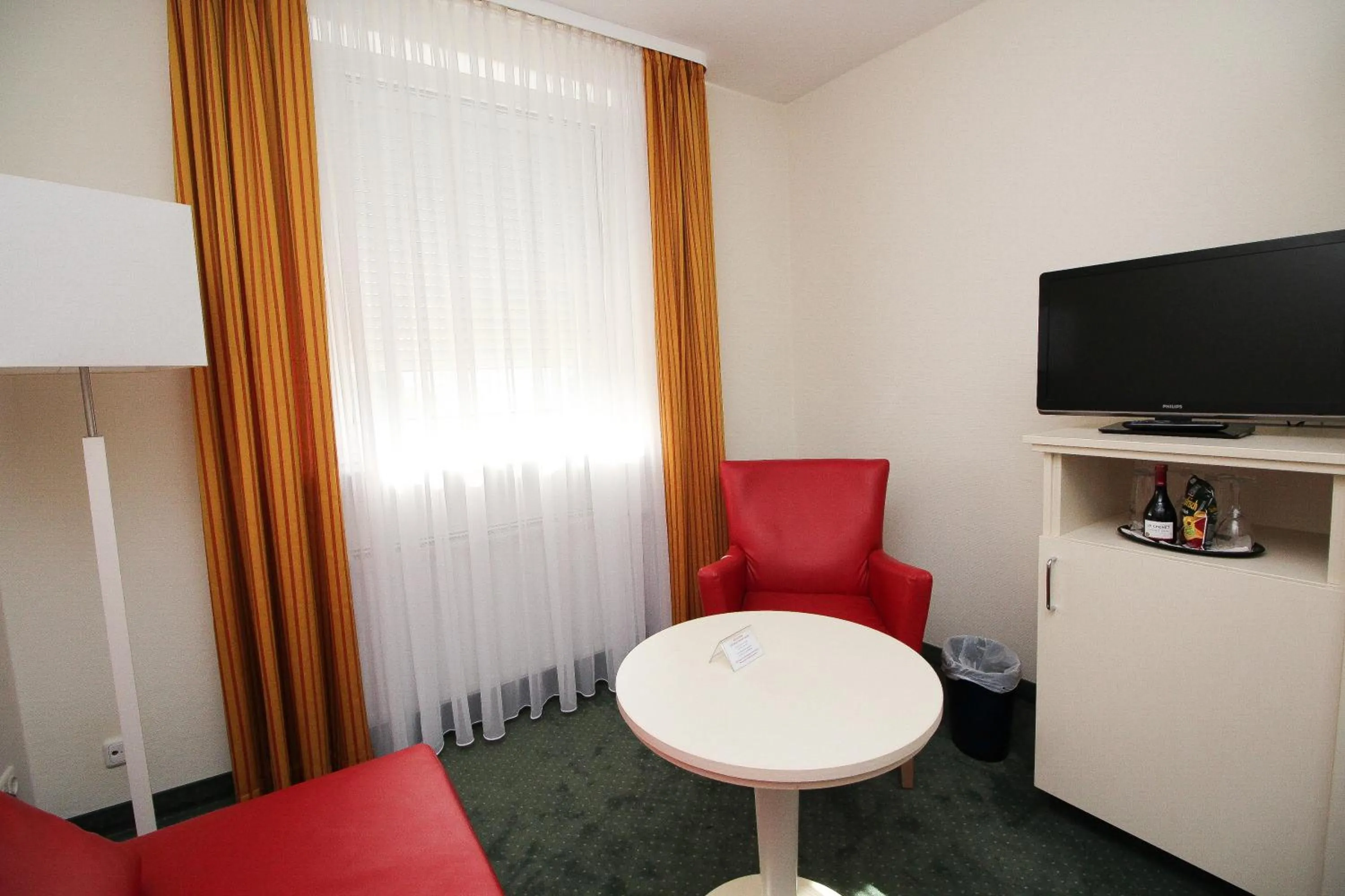 Seating area in Hotel Leopold