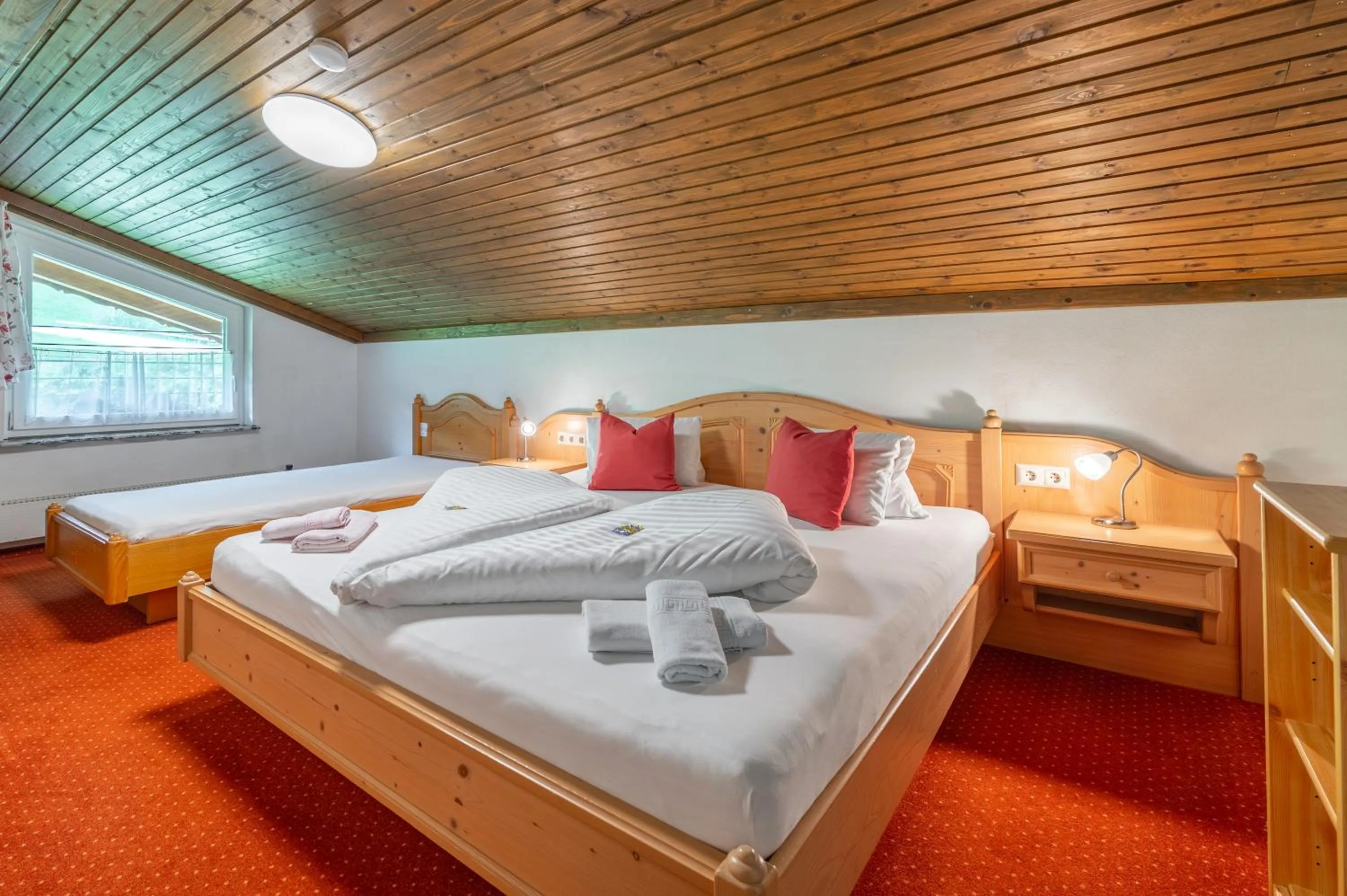 Staff, Bed in Panoramahotel Stocker