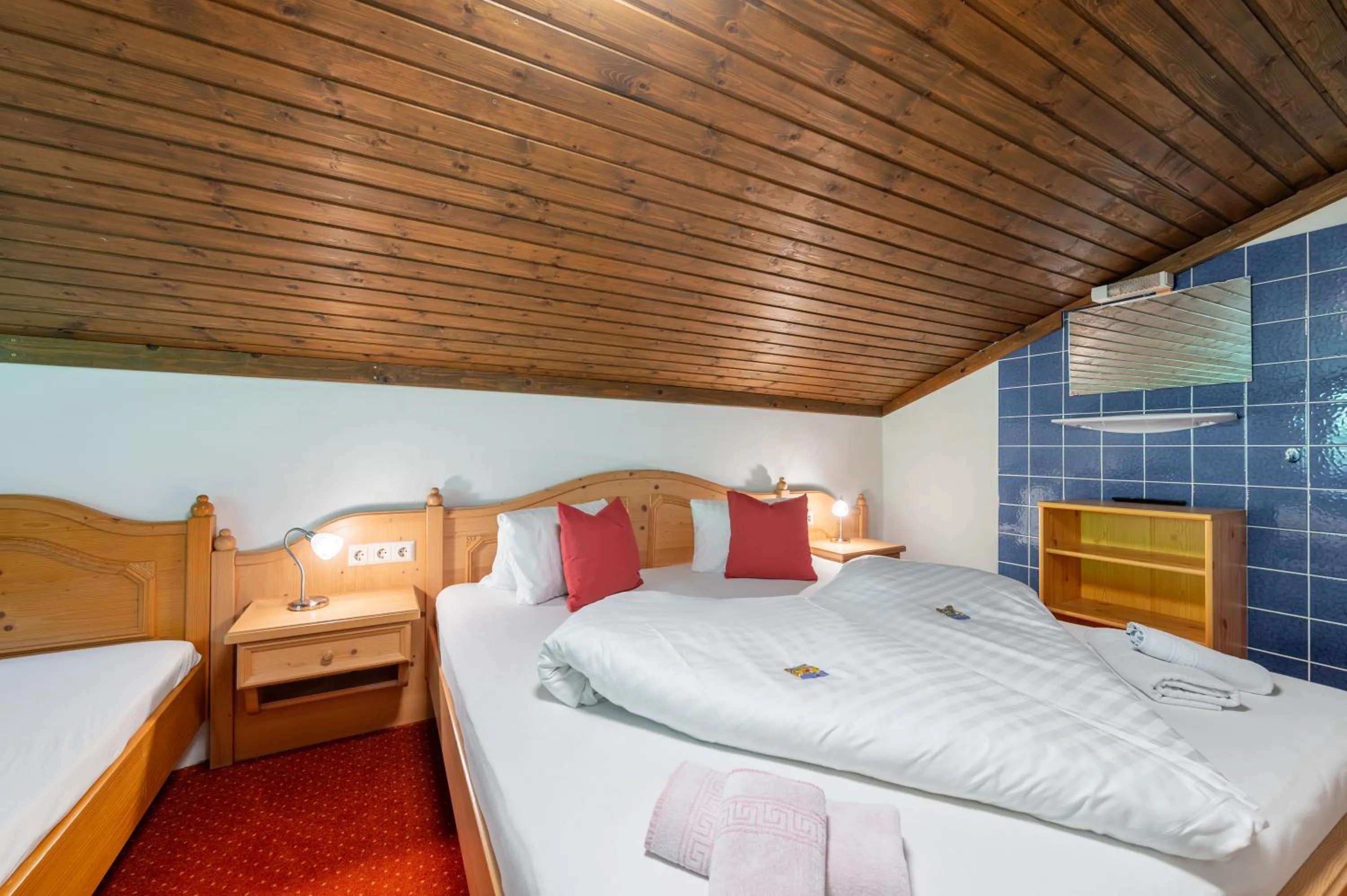 Staff, Bed in Panoramahotel Stocker