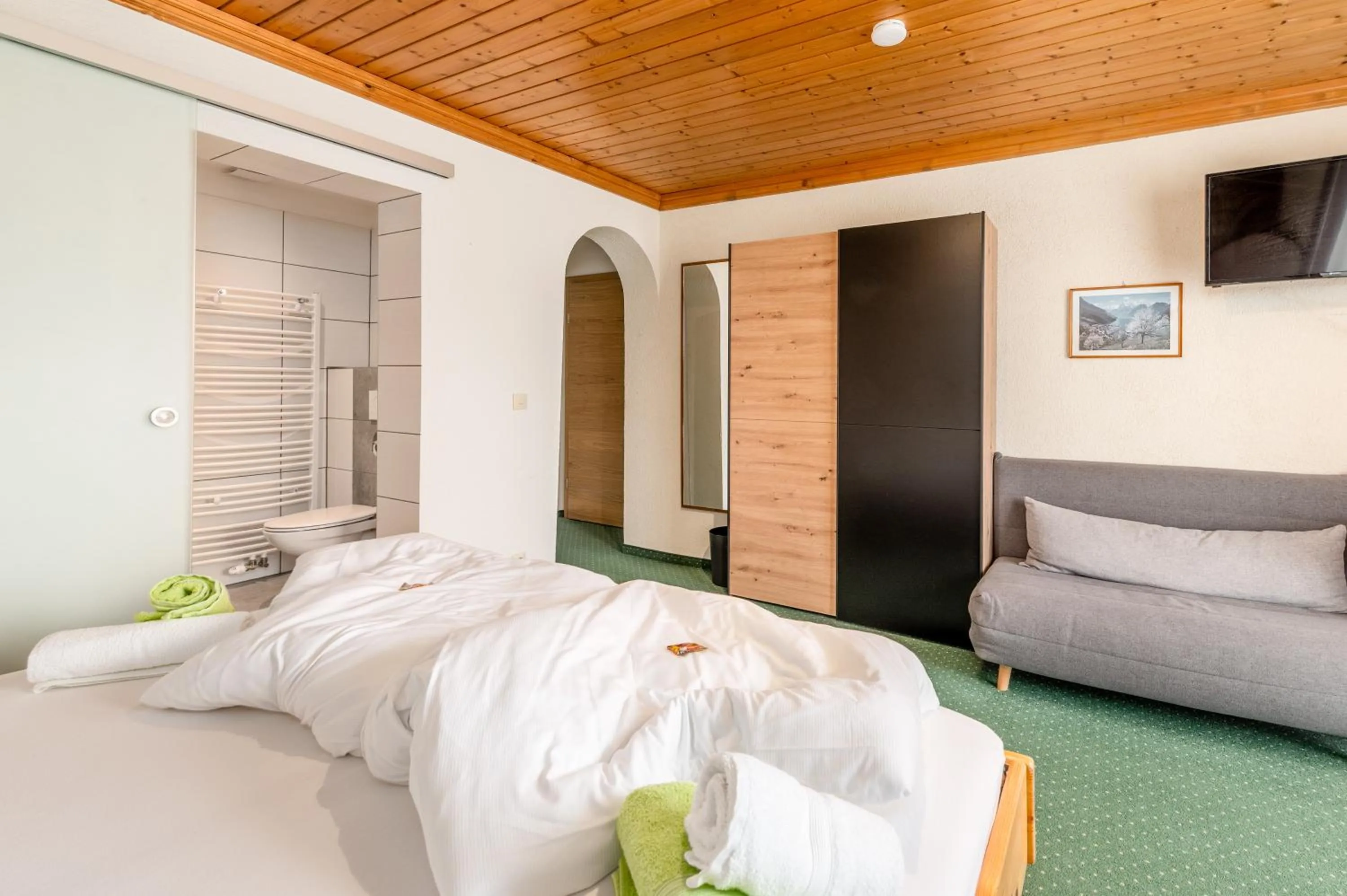 Photo of the whole room, Bed in Panoramahotel Stocker