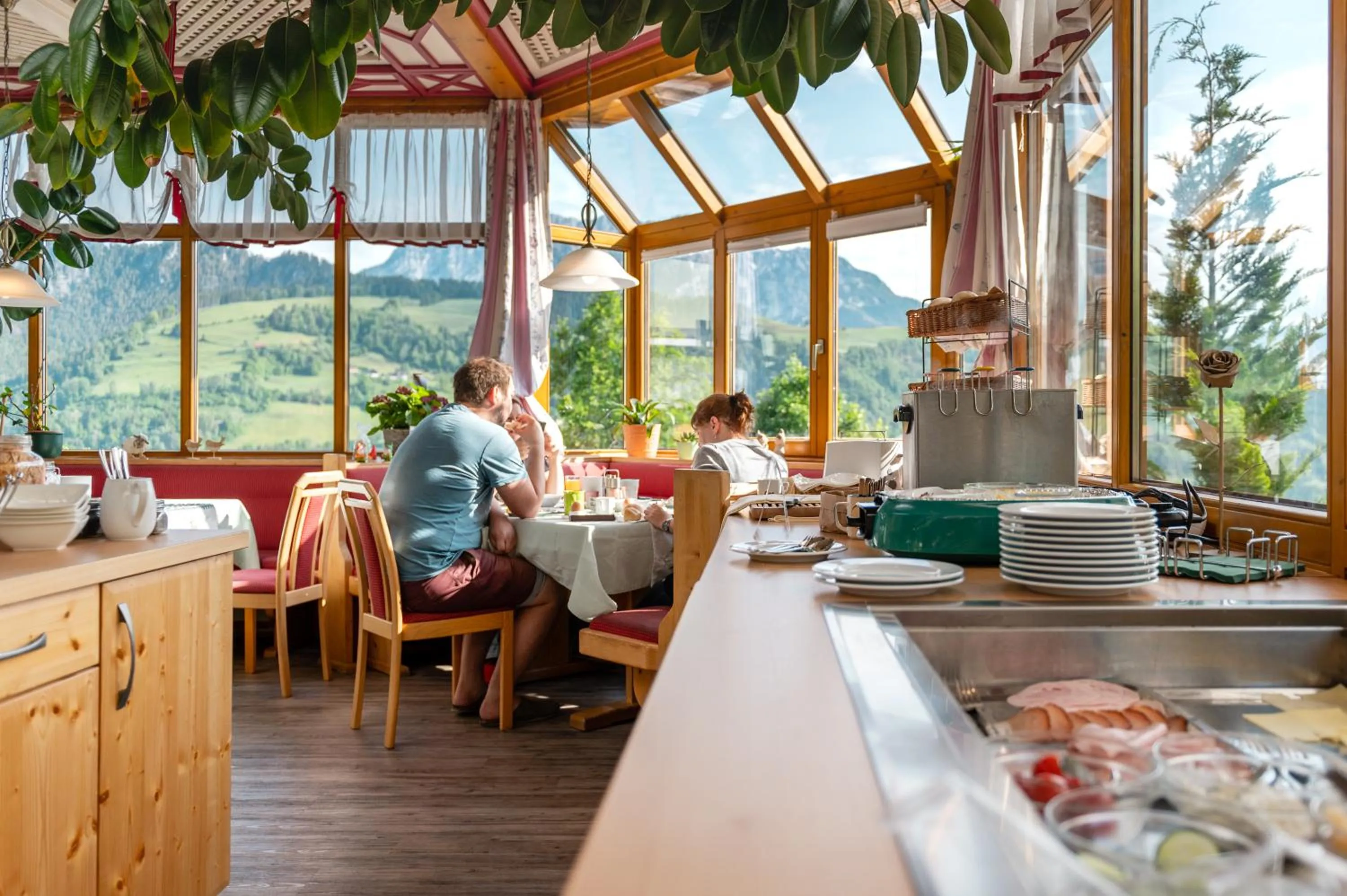 Staff in Panoramahotel Stocker