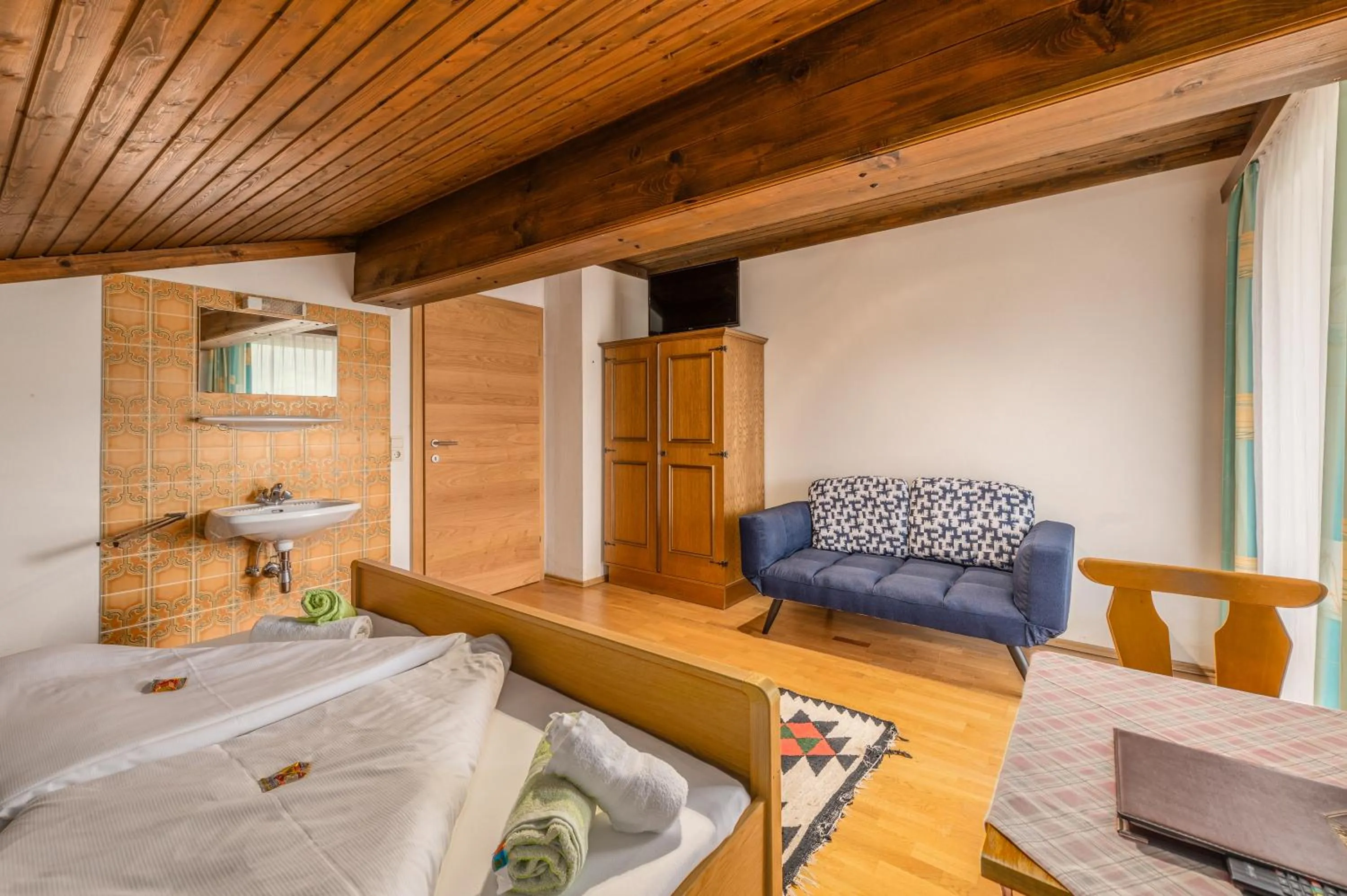 Bed in Panoramahotel Stocker