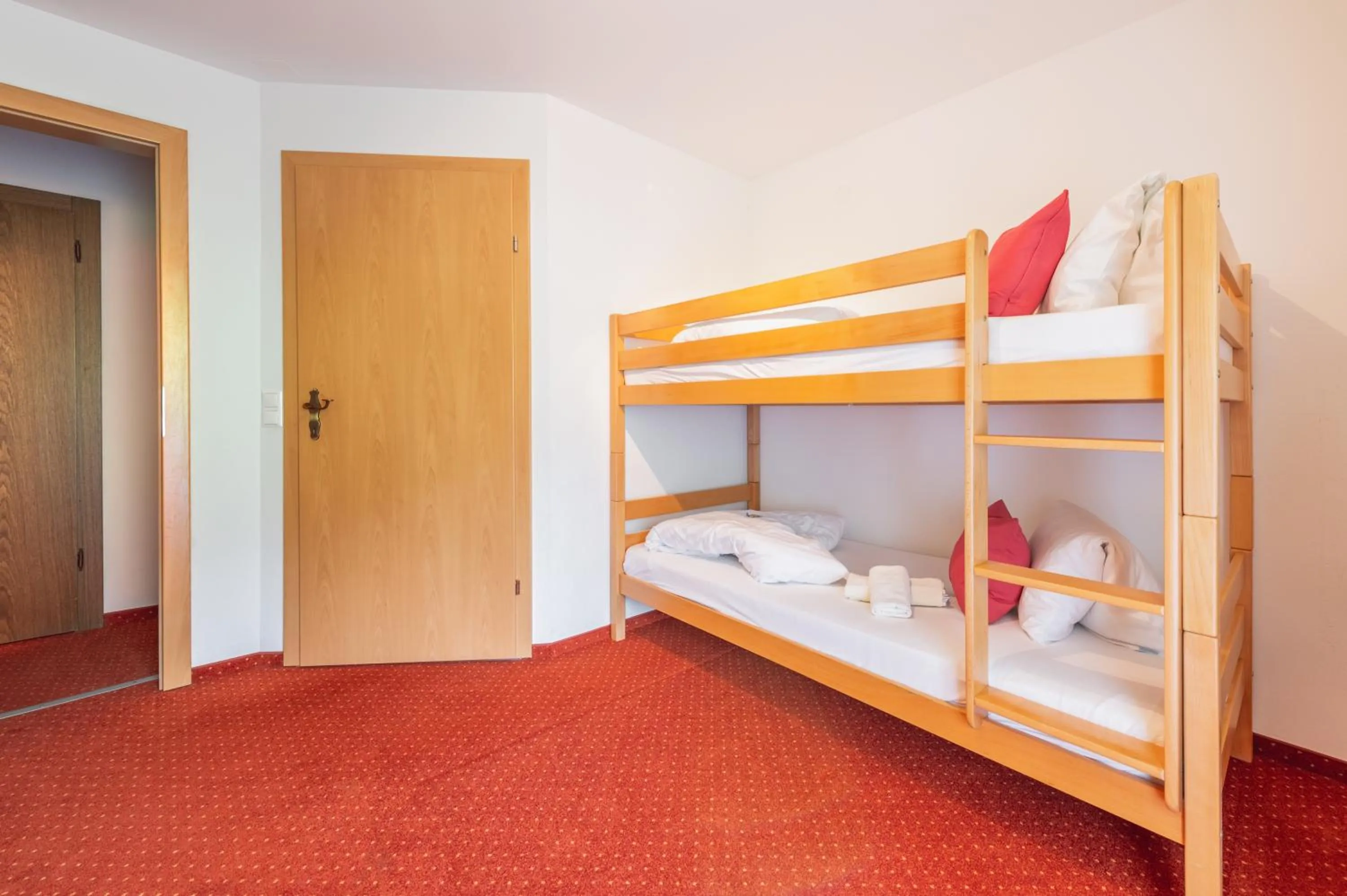 Staff, Bed in Panoramahotel Stocker