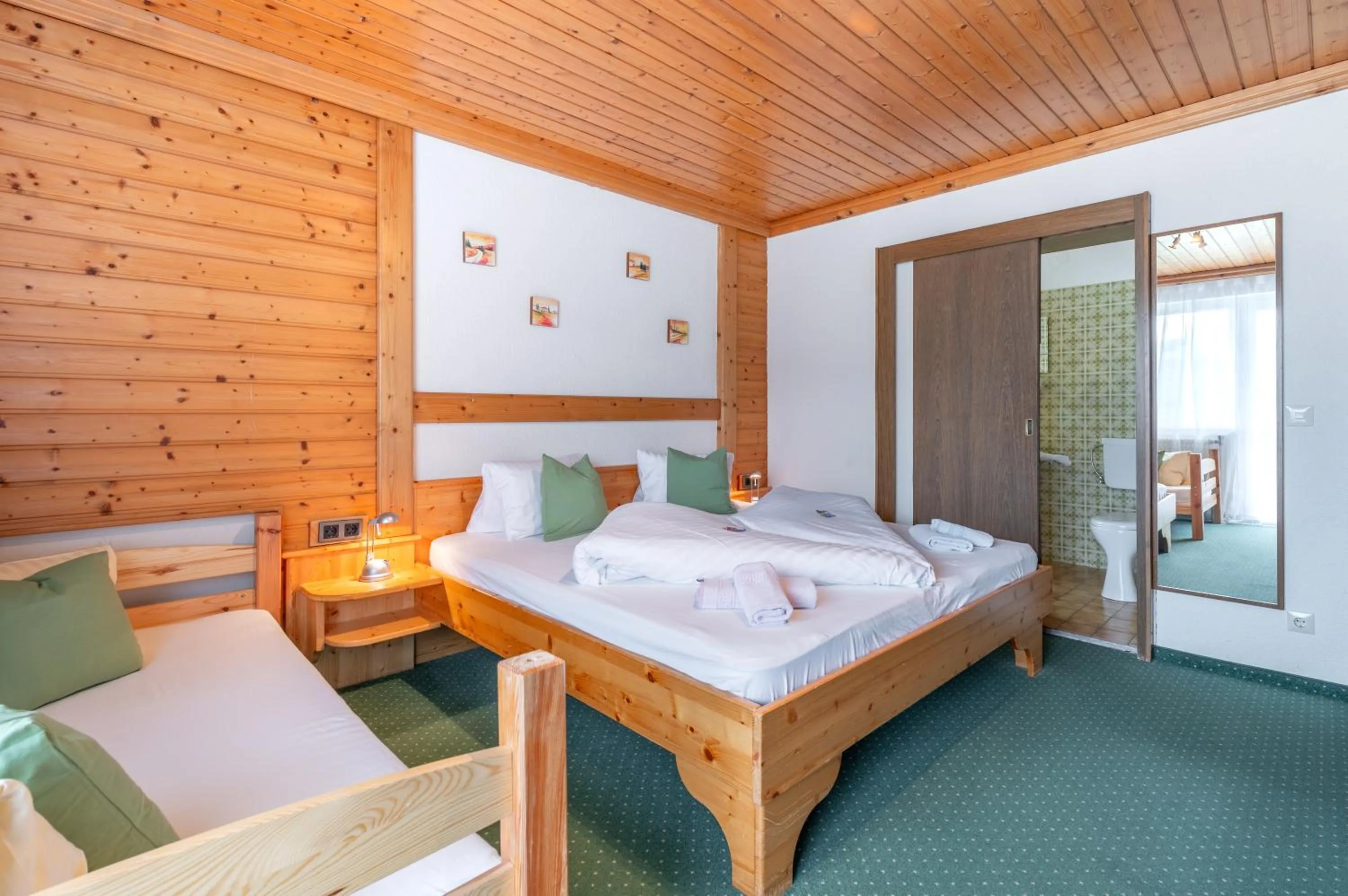 Bed in Panoramahotel Stocker