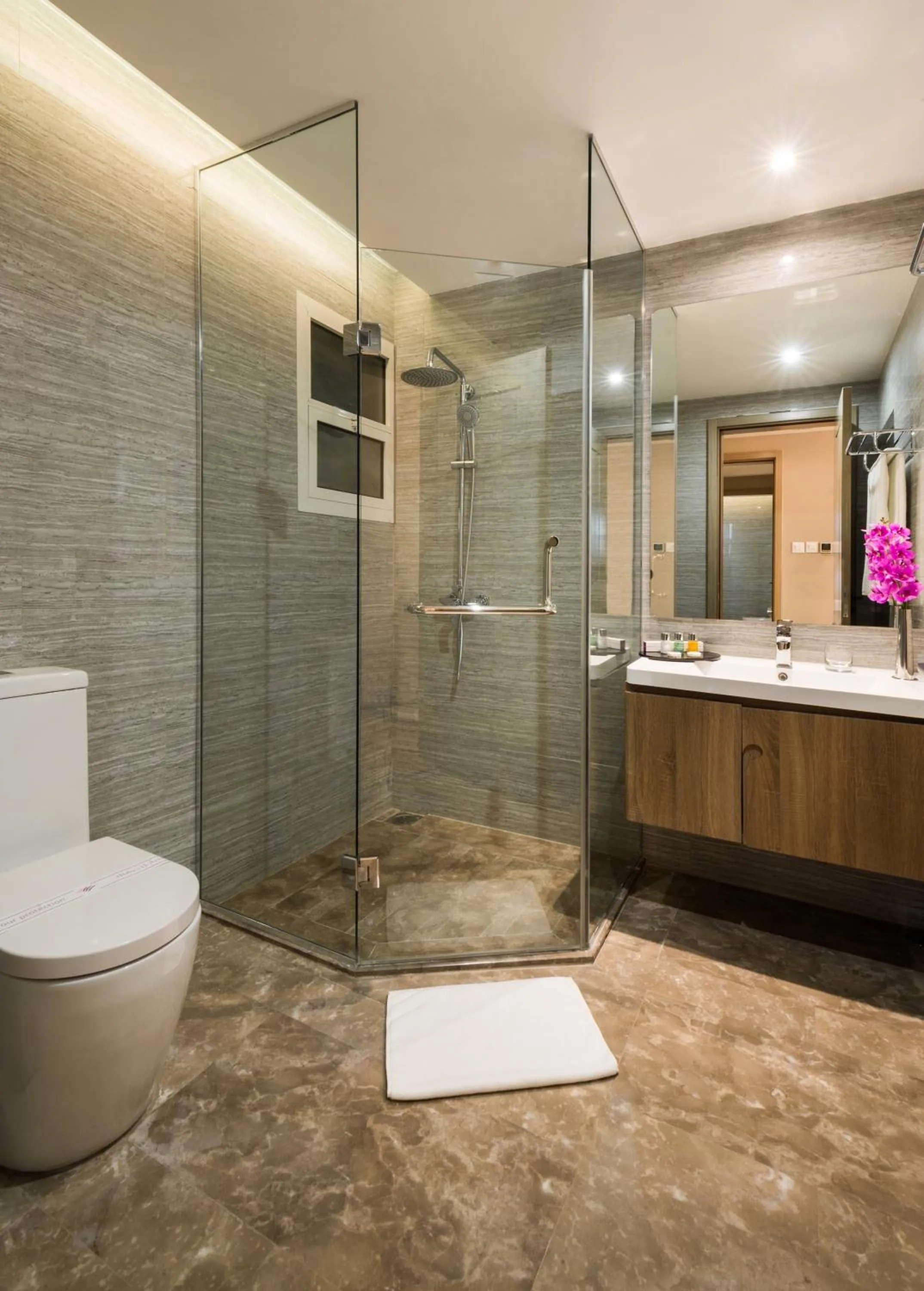 Bathroom in Boudl Al Corniche