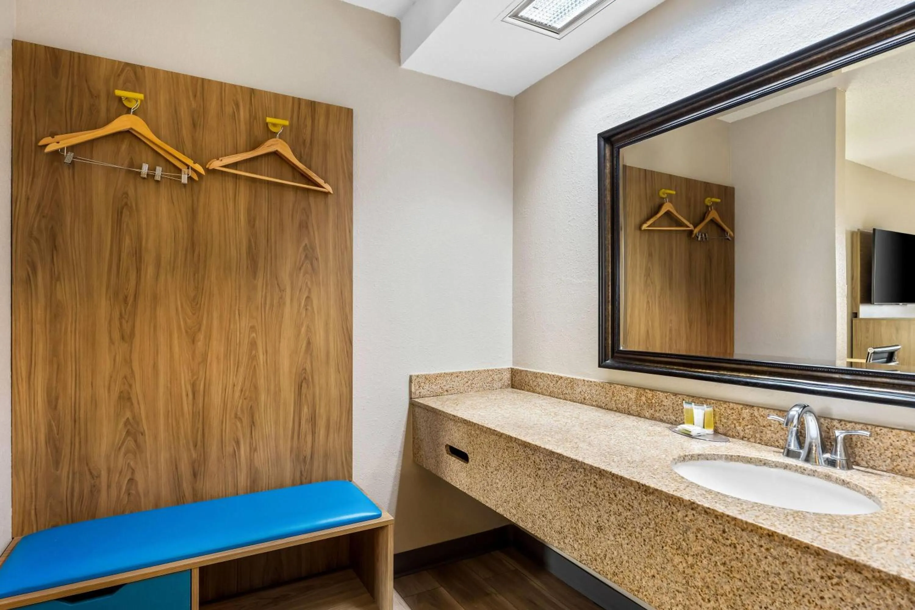 Bathroom in Days Inn by Wyndham Bainbridge