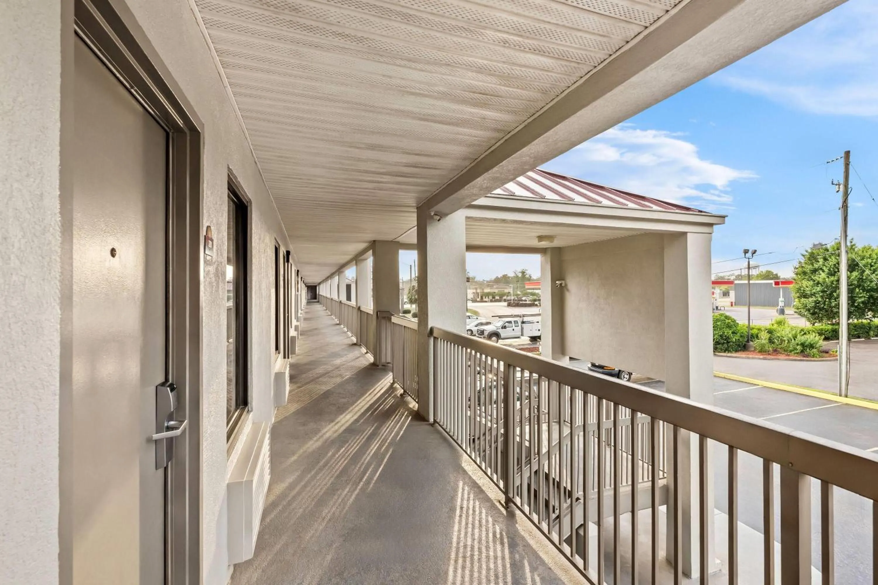 Property building in Days Inn by Wyndham Bainbridge