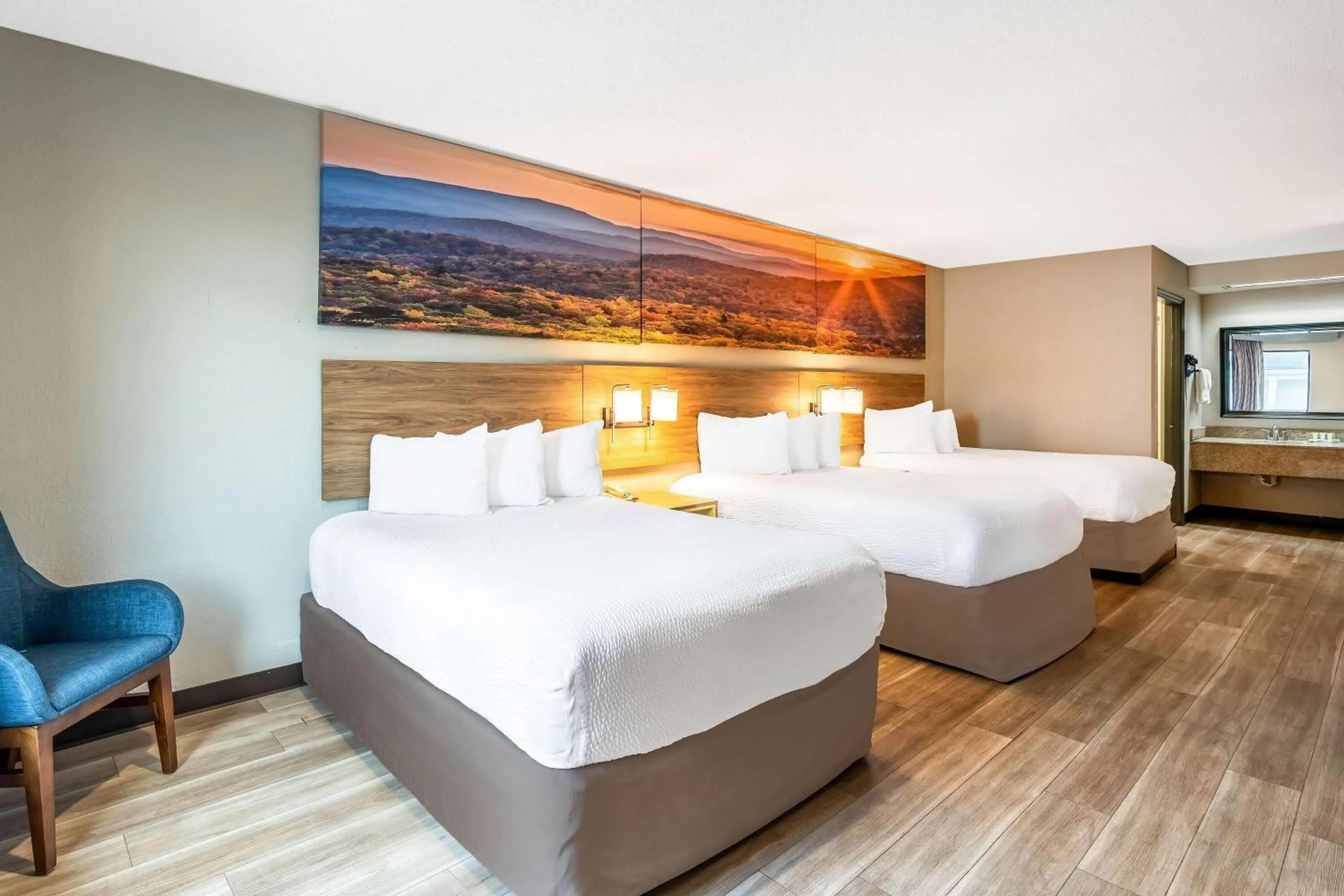 Bed in Days Inn by Wyndham Bainbridge