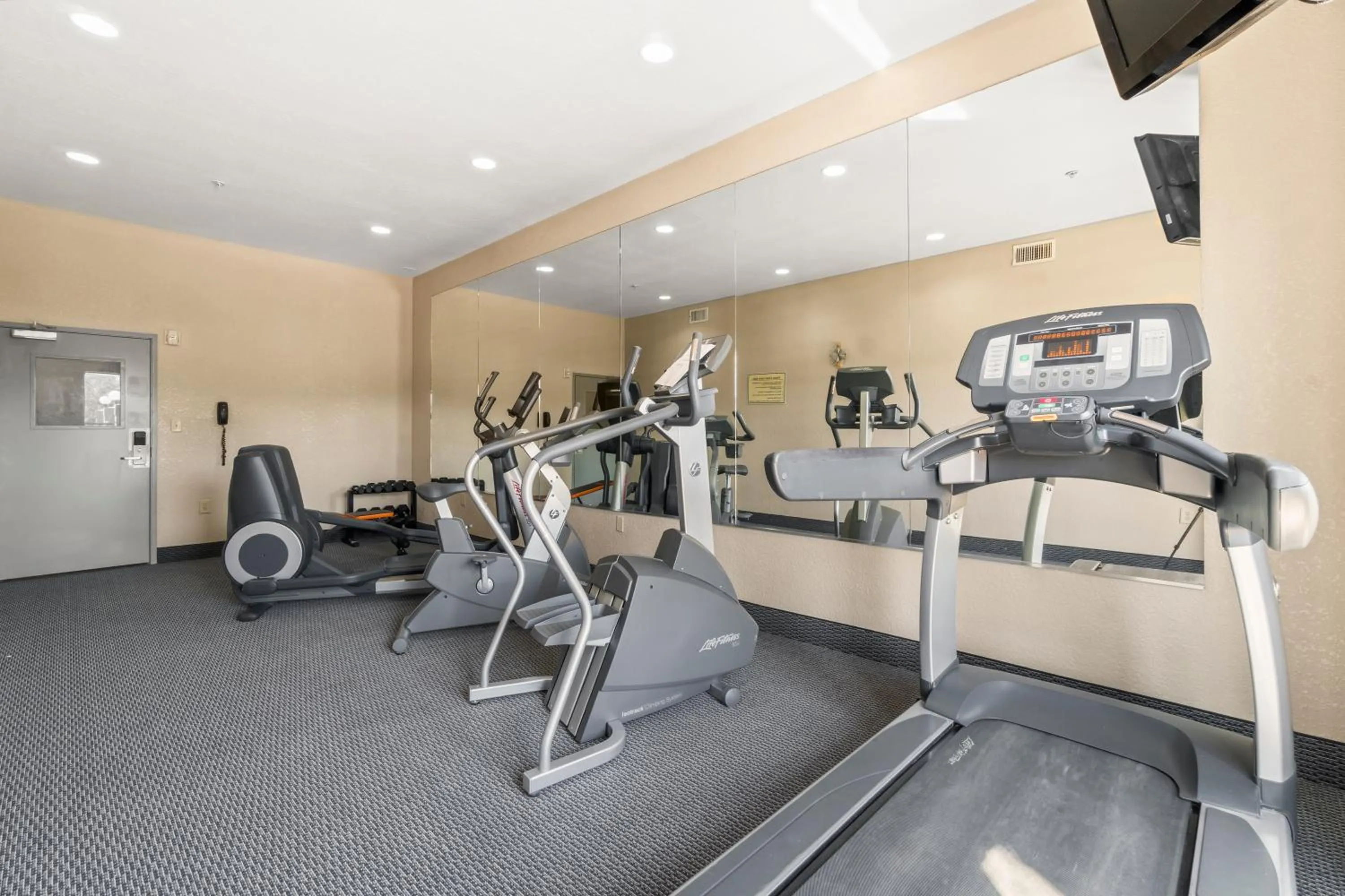 Fitness centre/facilities in Americas Best Value Inn & Suites-Livingston