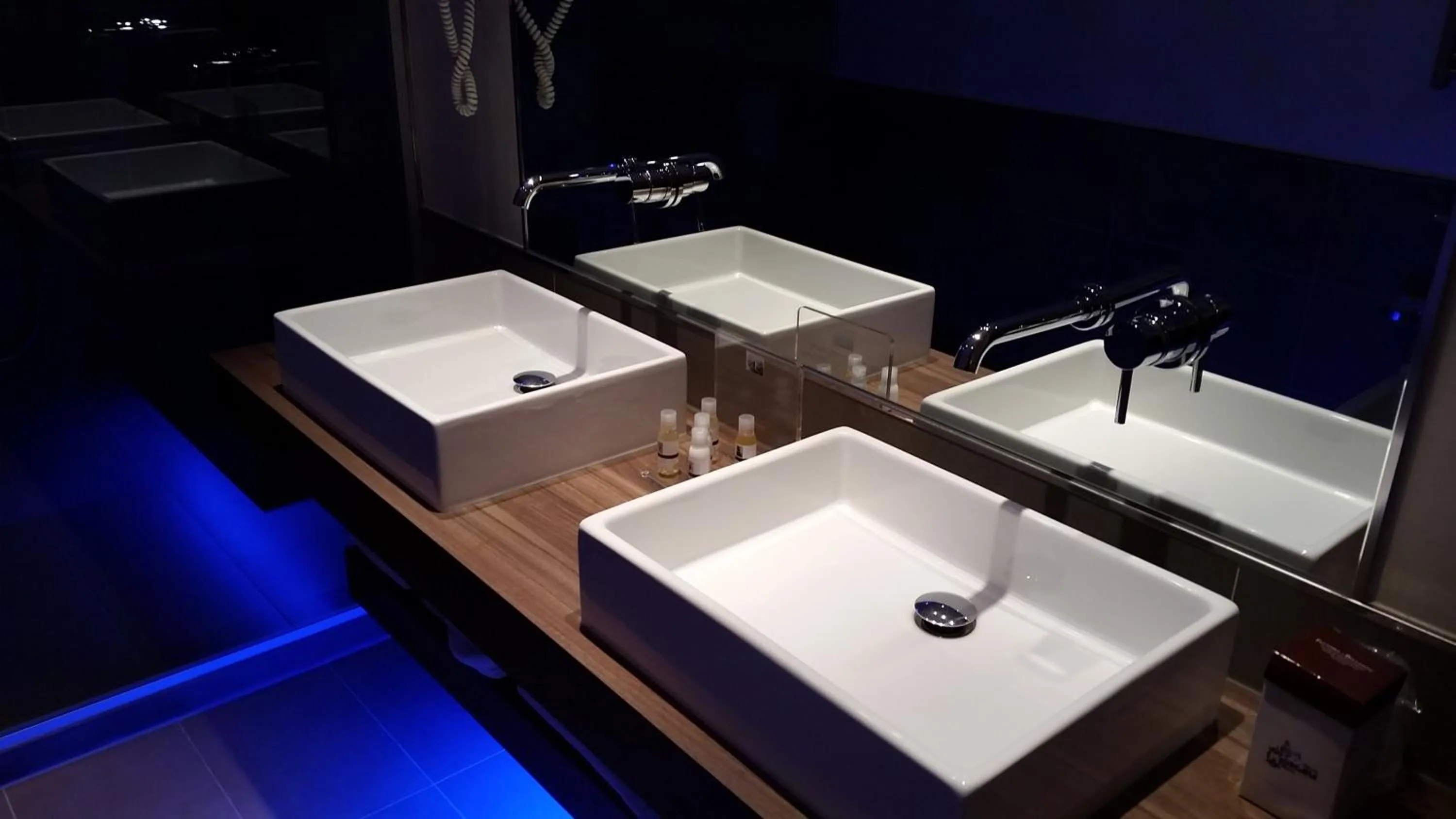 Bathroom in Hotel Morgana