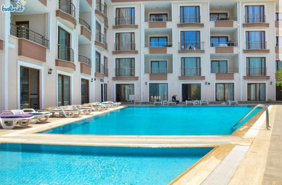 People in Erpey Ferah Apart Otel