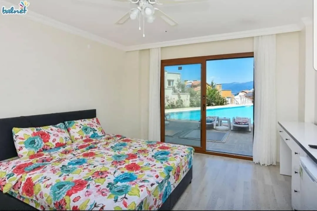 Balcony/Terrace, Bed in Erpey Ferah Apart Otel