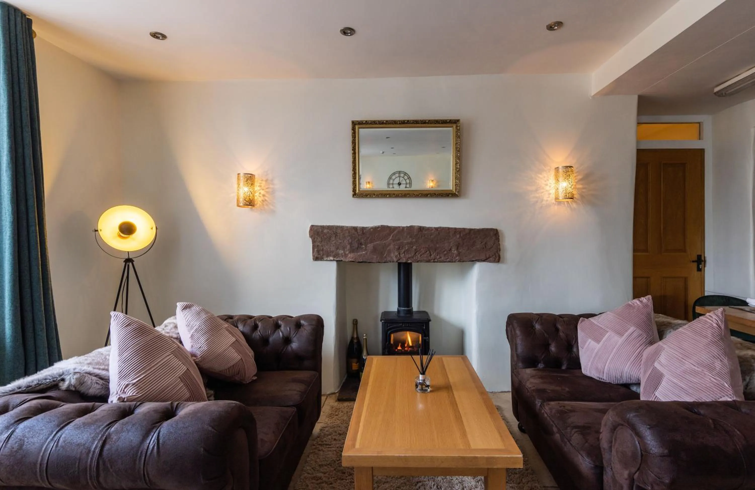 Lounge or bar in The Pennington Hotel