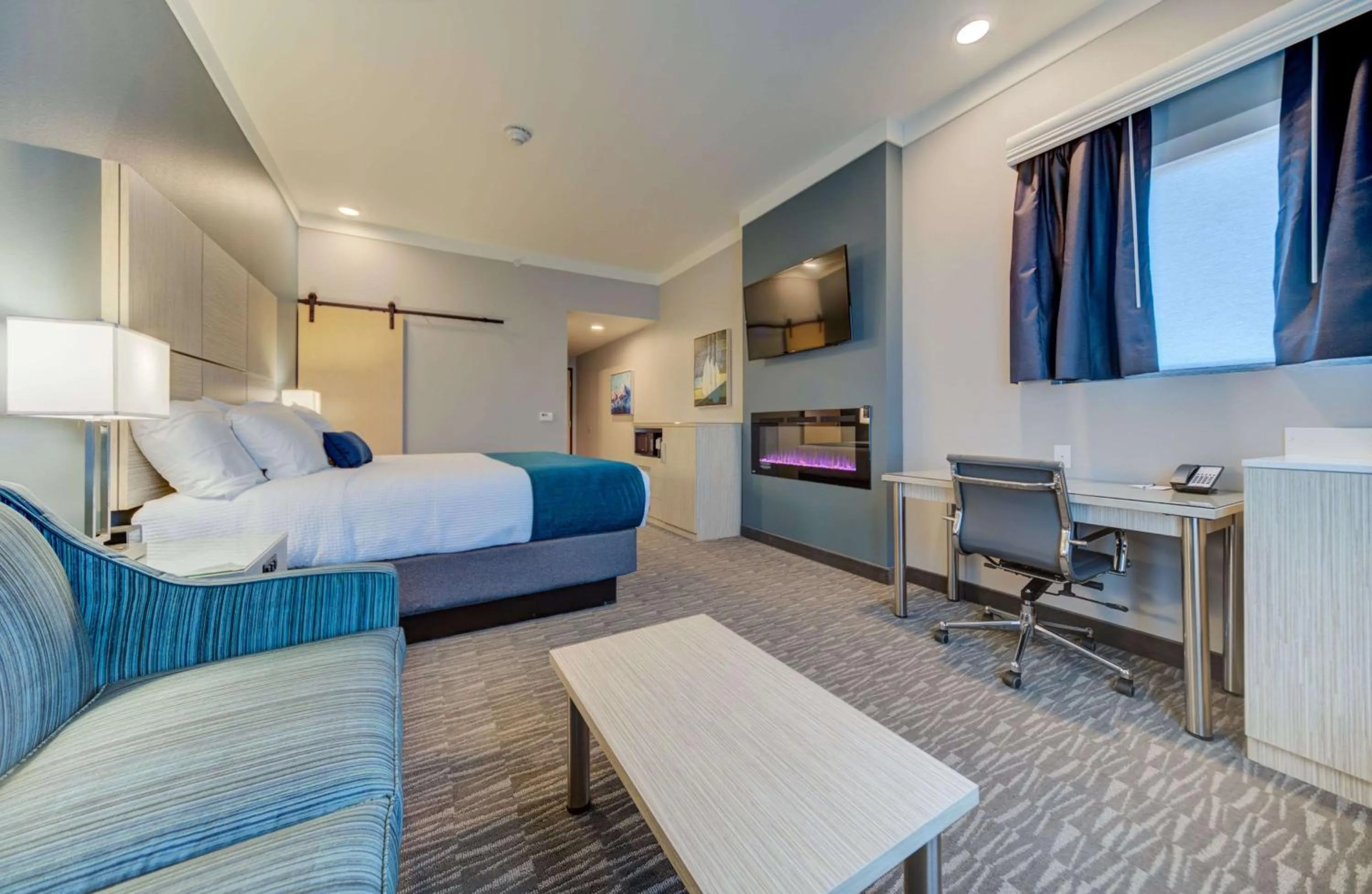 Other, Bed in Hotel Peppertree Bend, BW Premier Collection