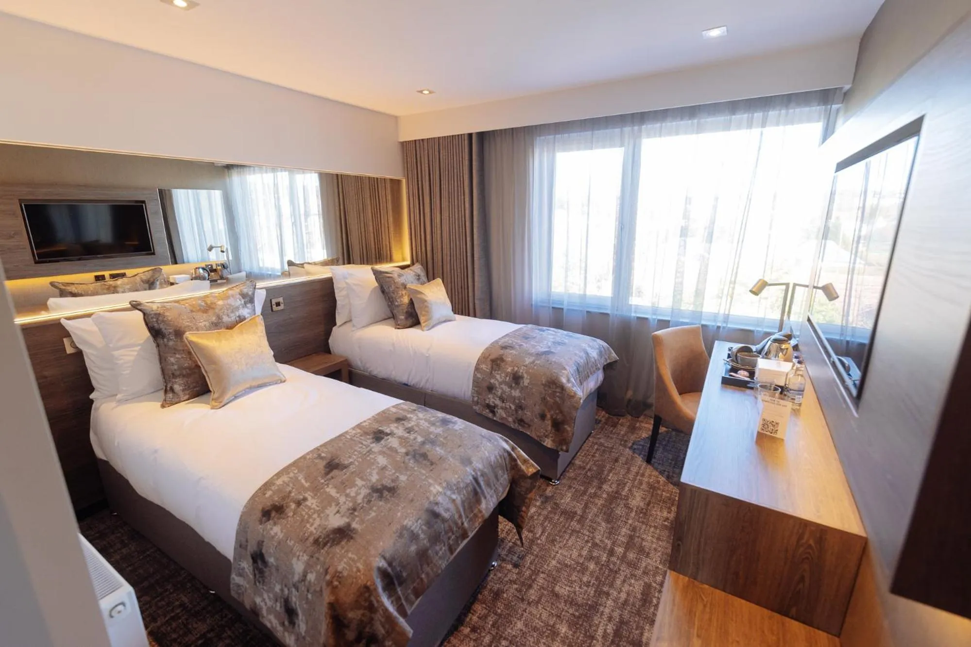 Bedroom, Bed in The Redhurst Hotel Glasgow