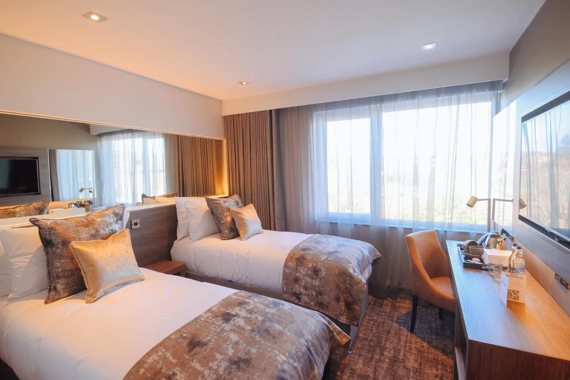 Bedroom, Bed in The Redhurst Hotel Glasgow