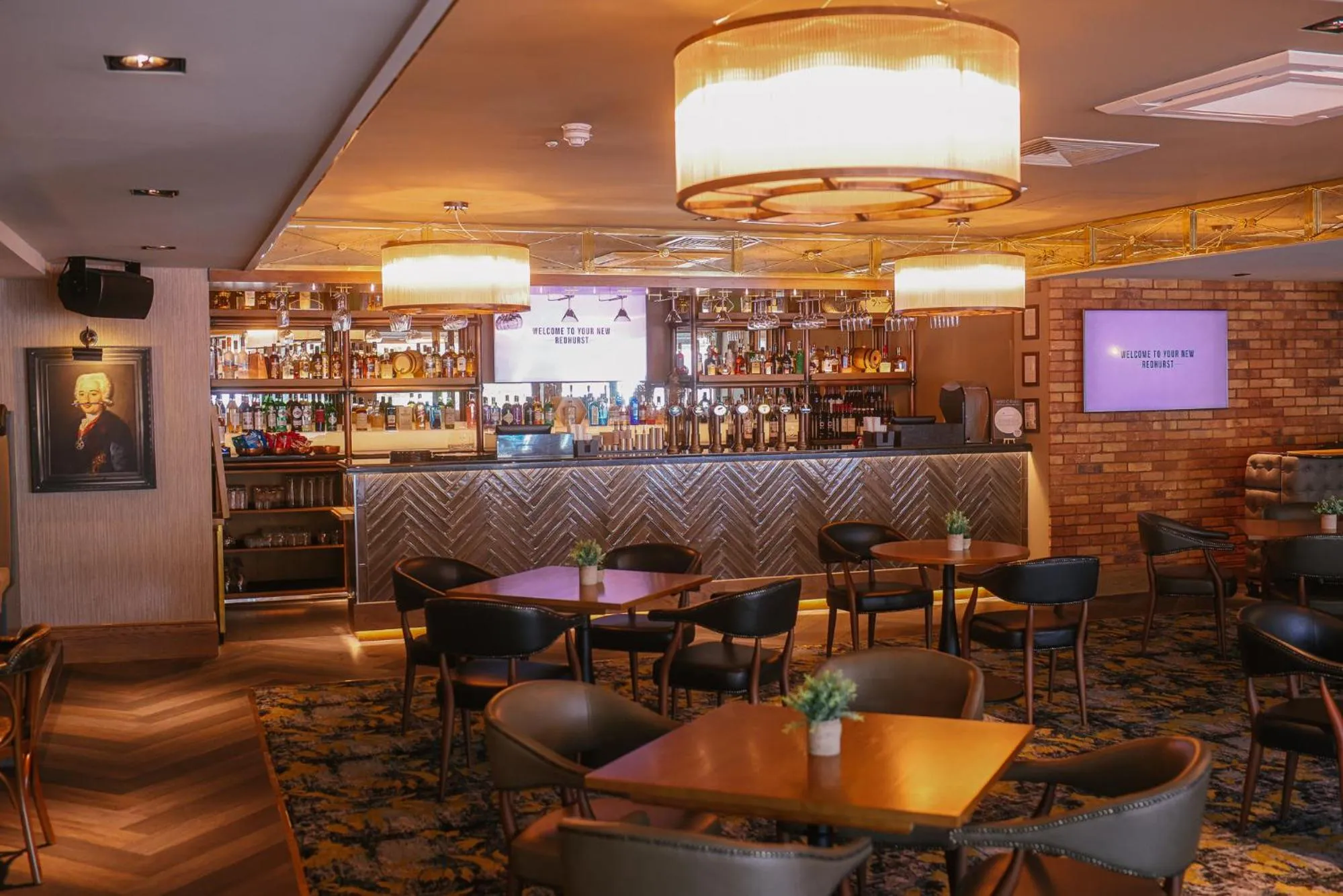 Lounge or bar in The Redhurst Hotel Glasgow