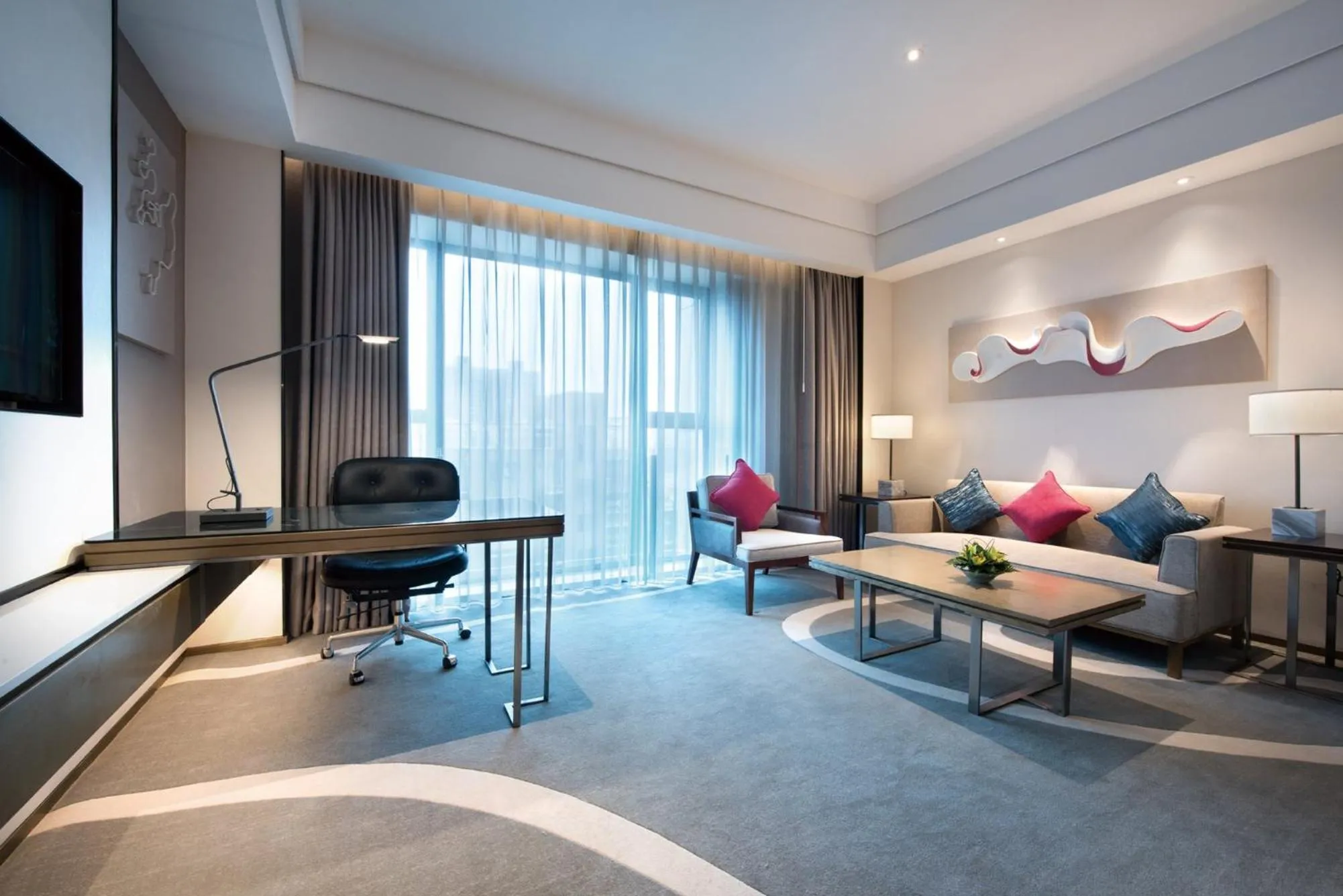 Photo of the whole room in Crowne Plaza Hangzhou Qiantang