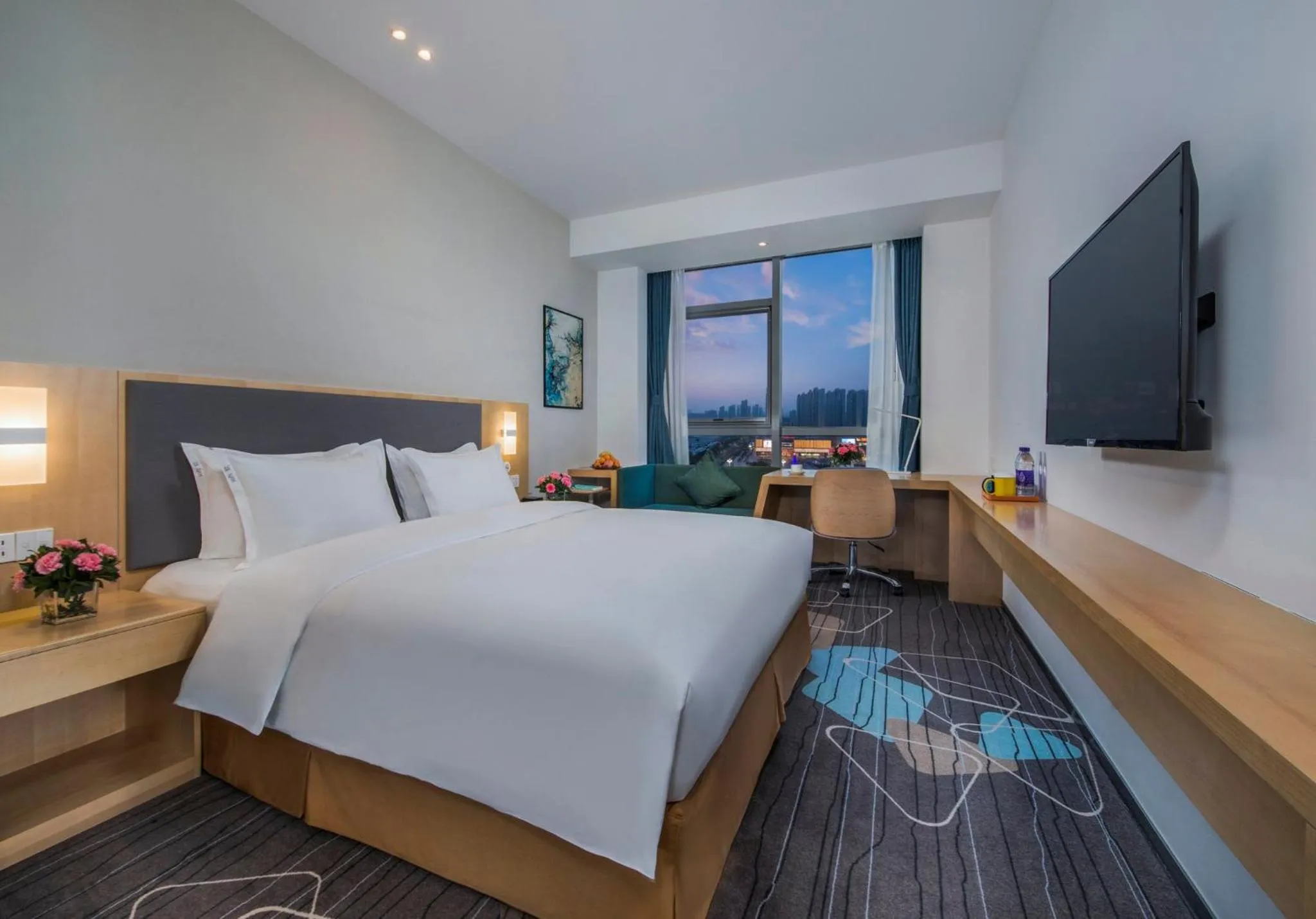 Photo of the whole room, Bed in Holiday Inn Express - Yantai YEDA by IHG