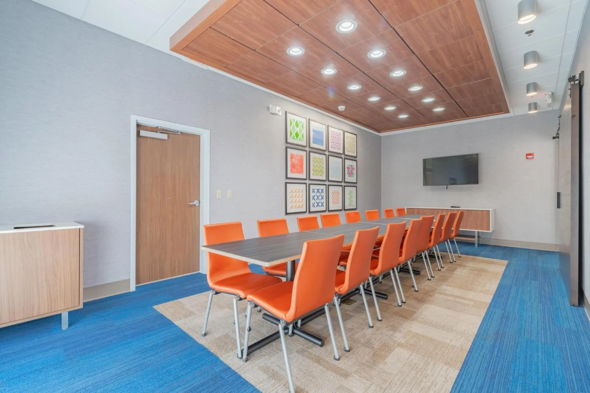 Meeting/conference room in Holiday Inn Express & Suites - Marion by IHG