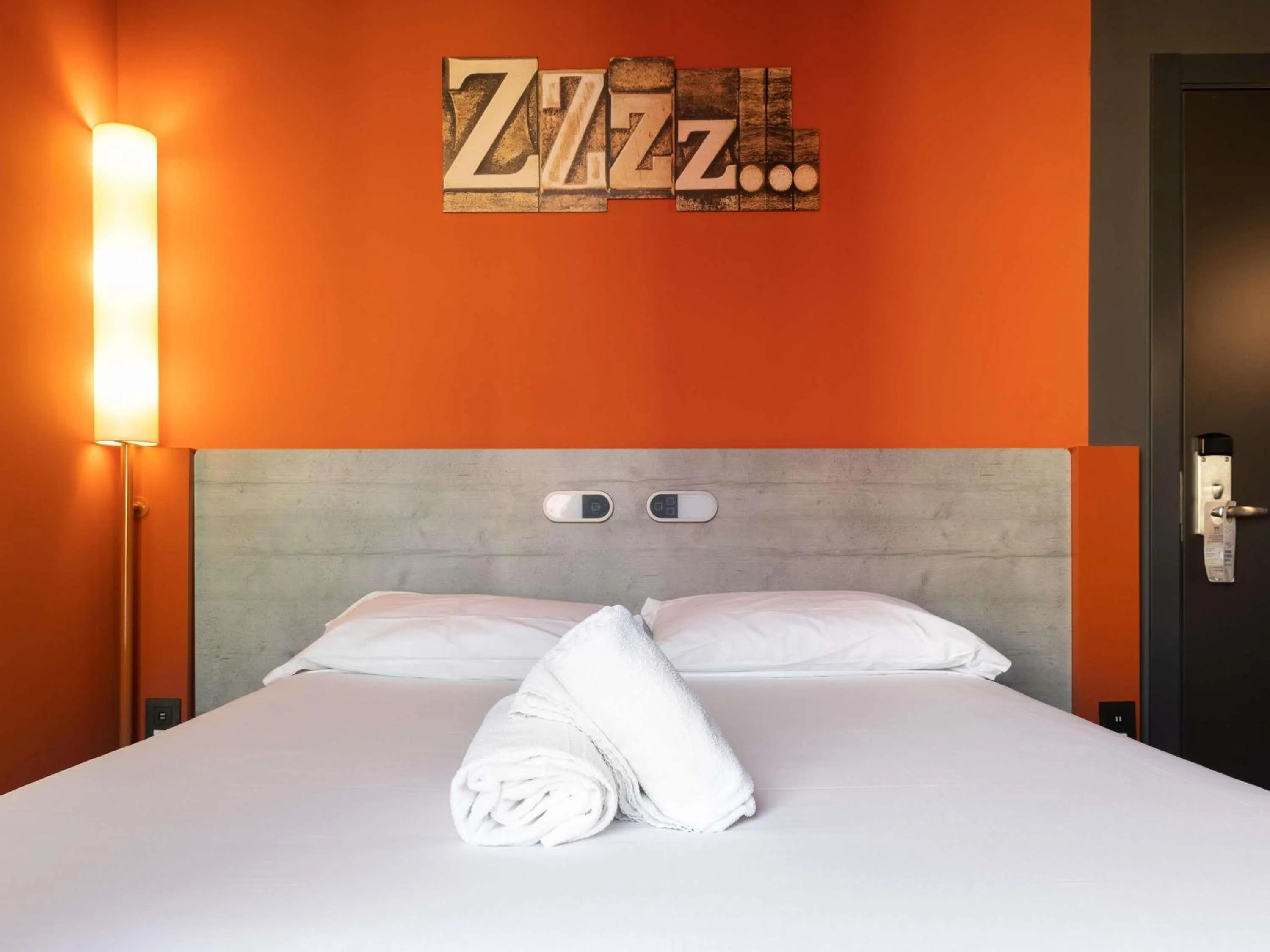 Bedroom, Bed in Ibis Budget Madrid Centro Lavapies