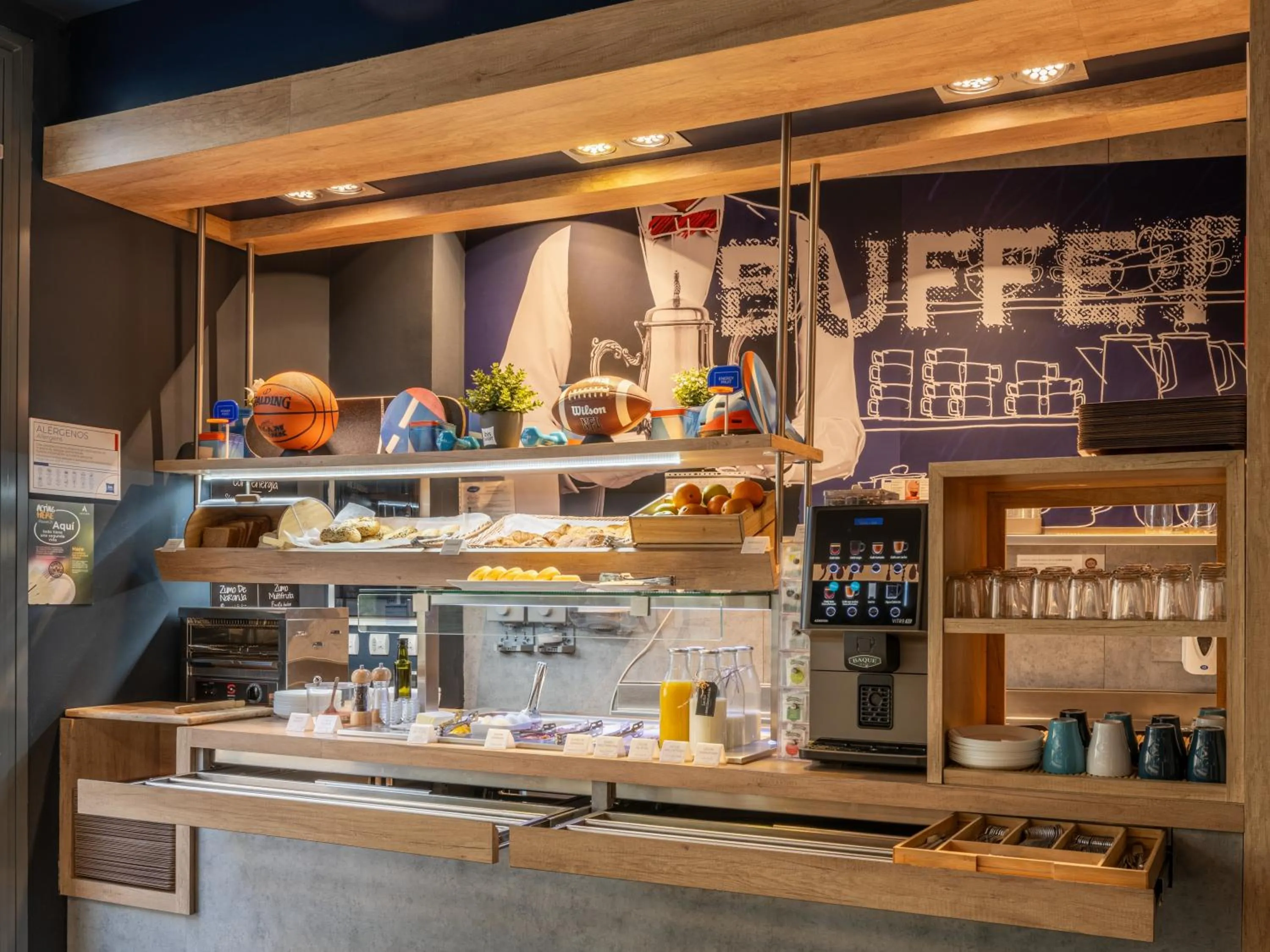 Continental breakfast in Ibis Budget Madrid Centro Lavapies