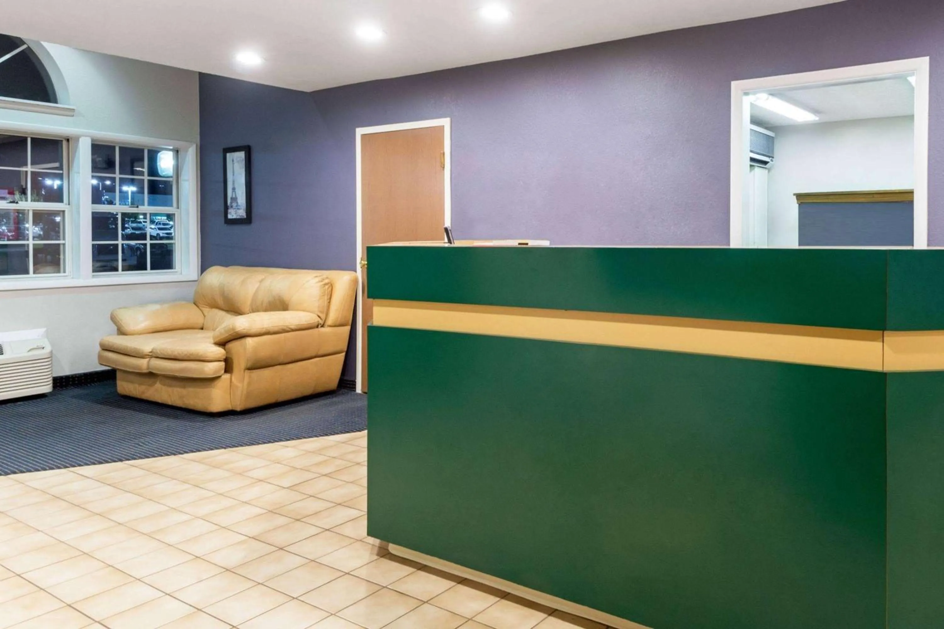 Lobby or reception in Microtel Inn by Wyndham Henrietta