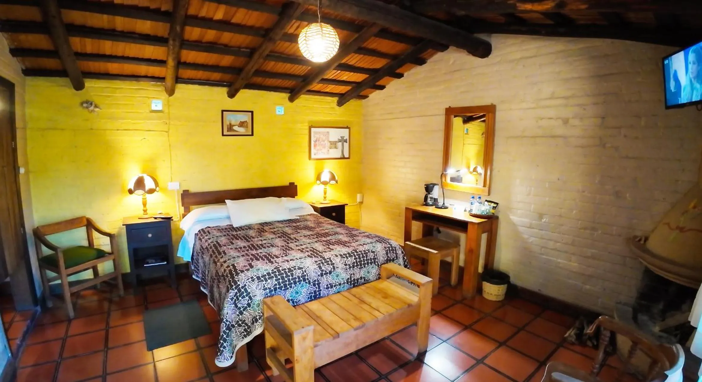Photo of the whole room, Bed in Villa Patzcuaro Garden Hotel