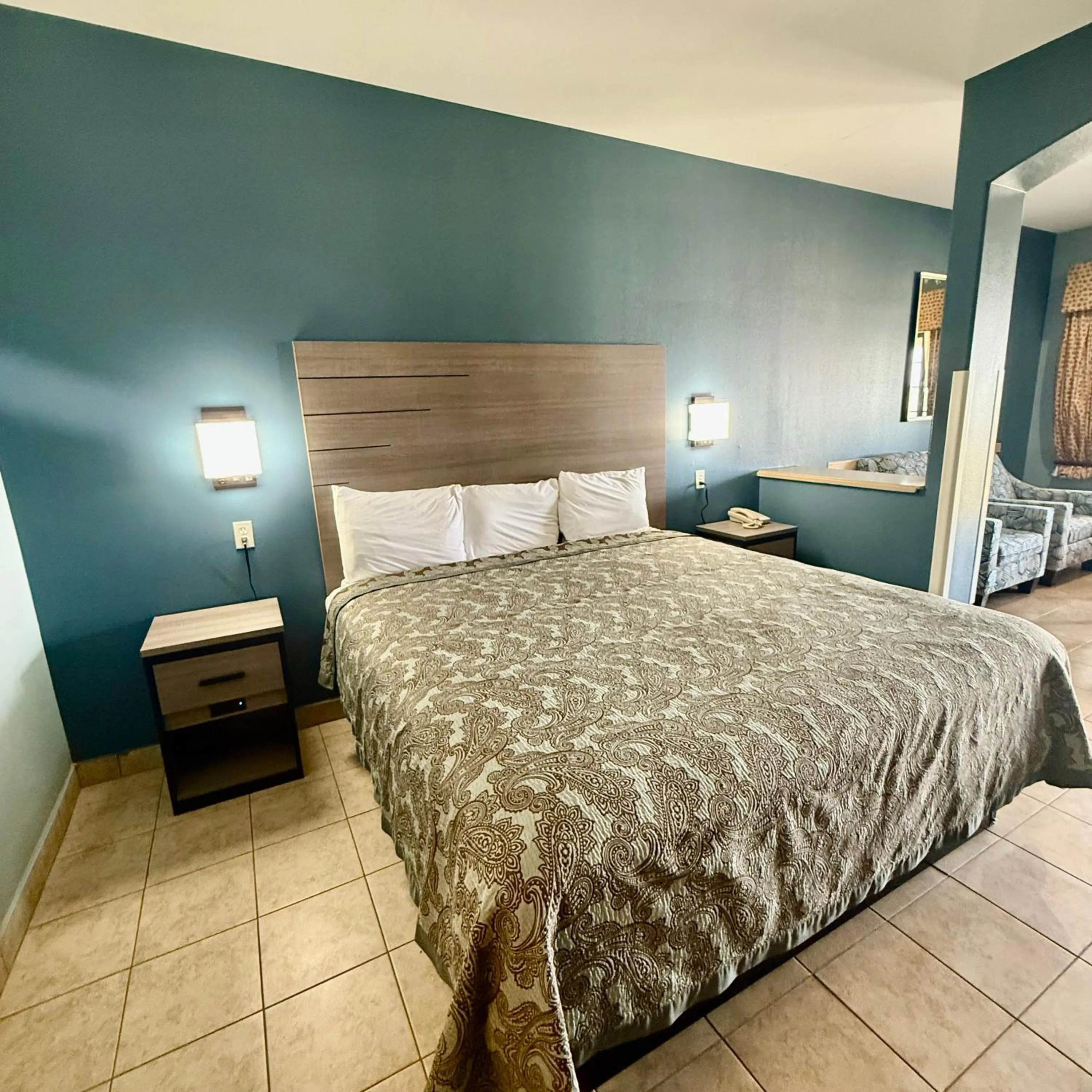 Bed in Weslaco Inn - Weslaco/Mercedes