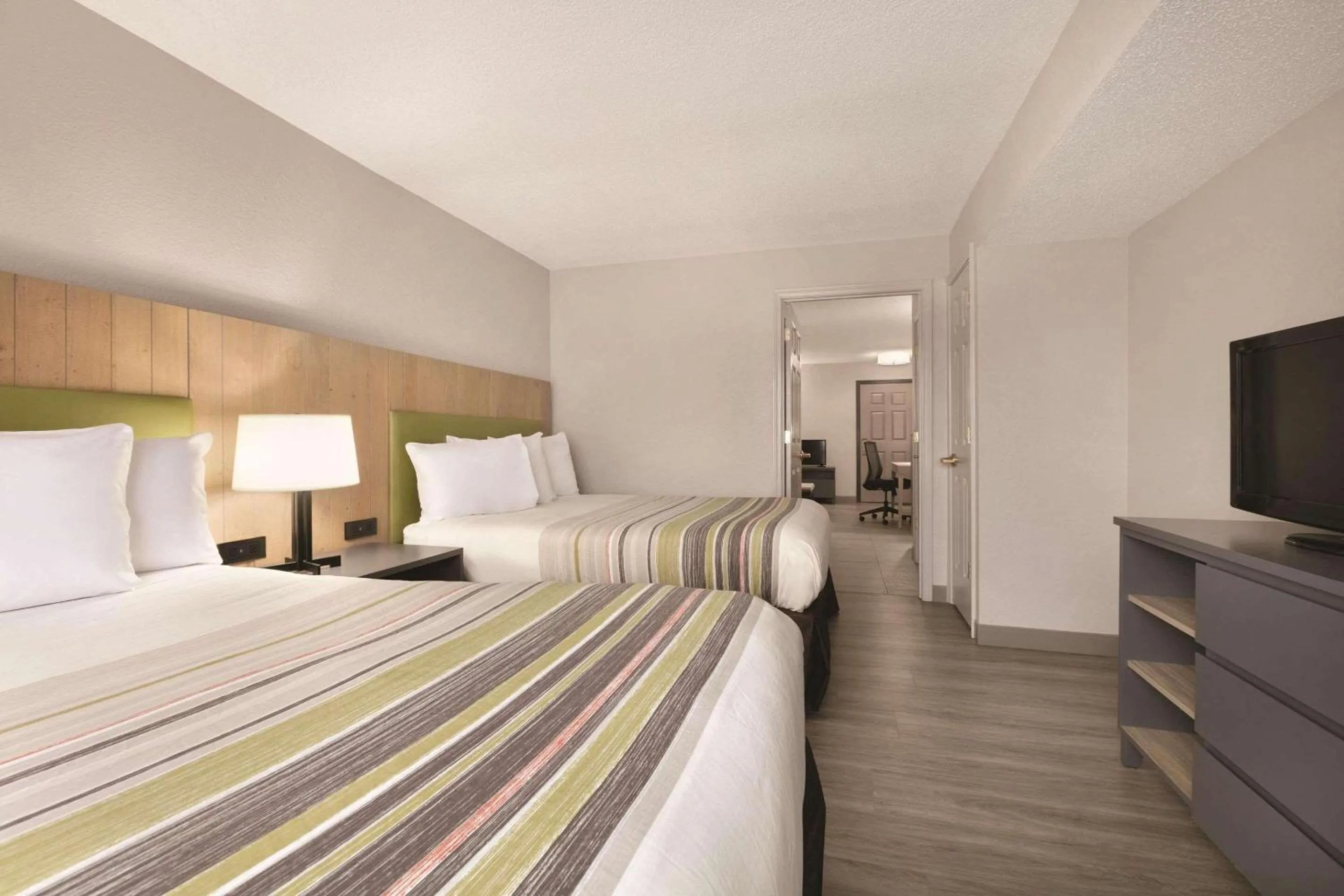 Bedroom, Bed in Country Inn & Suites by Radisson, London, KY