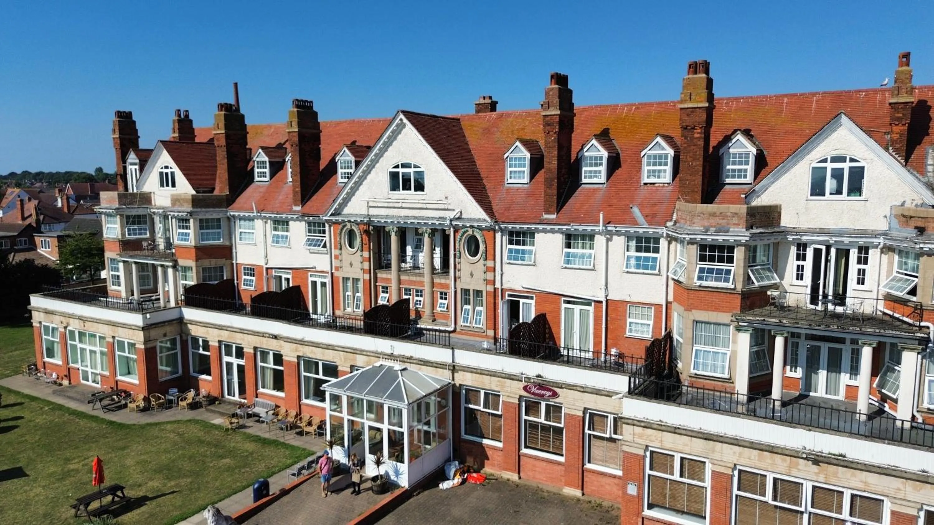 Property building in Skegness The Royal Hotel
