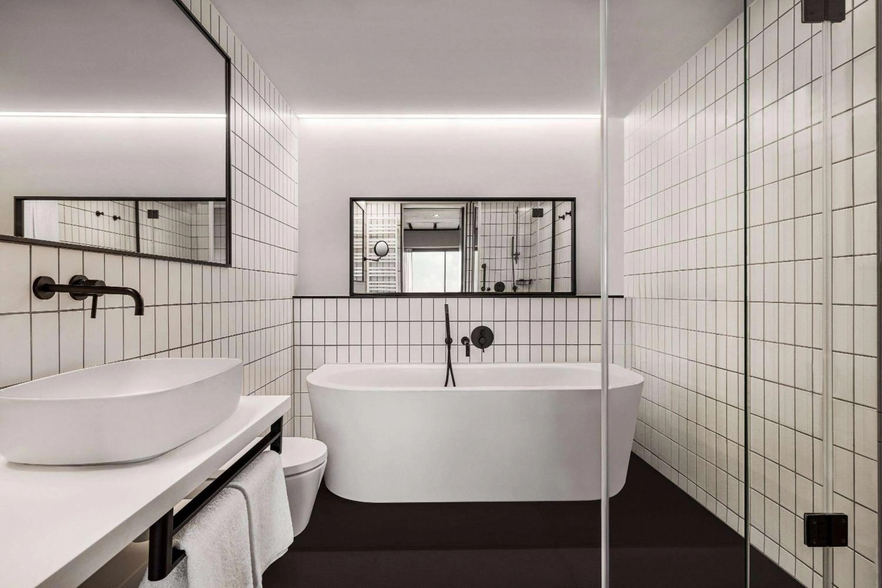 Bathroom in Vienna House by Wyndham Mokotow Warsaw
